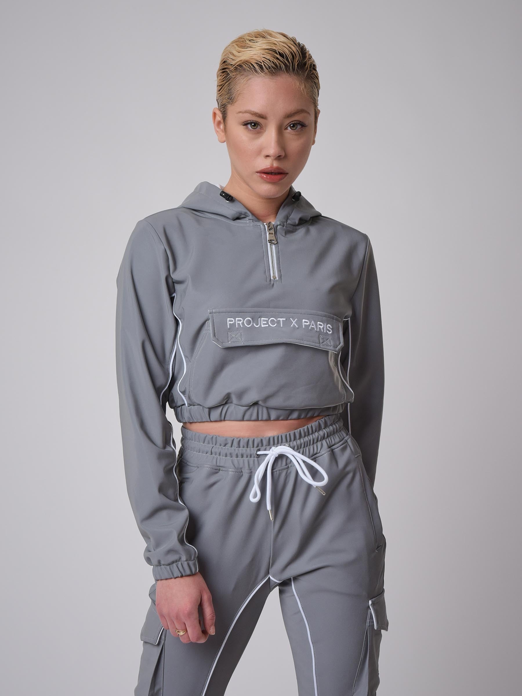 sweat-capuche-enfilable-a-piping-reflechissant