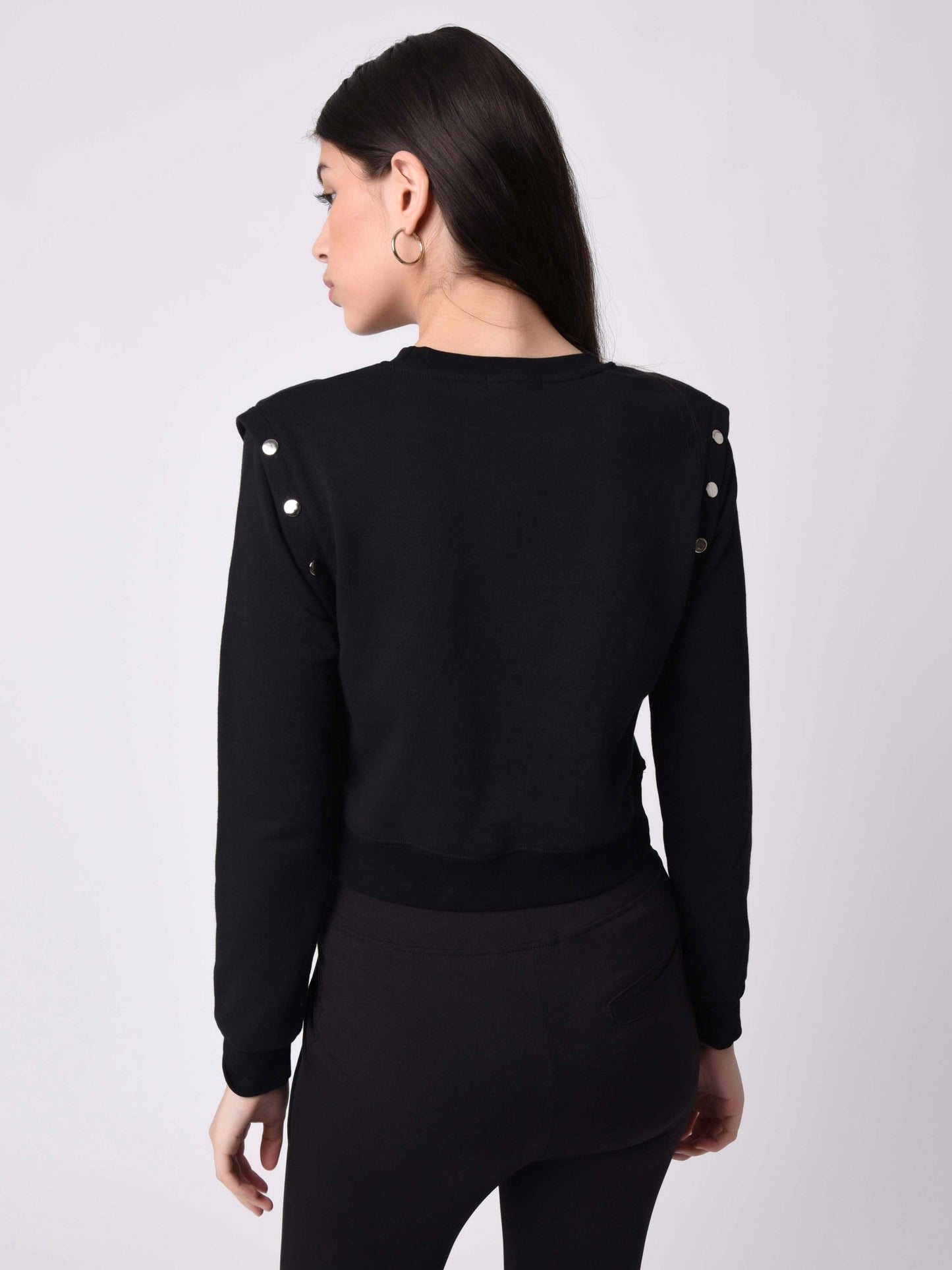 sweat-col-rond-bouton-metal-f192022-noir