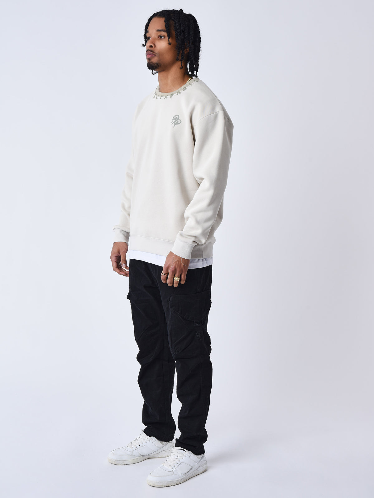 sweat-col-rond-motif-graph-greige