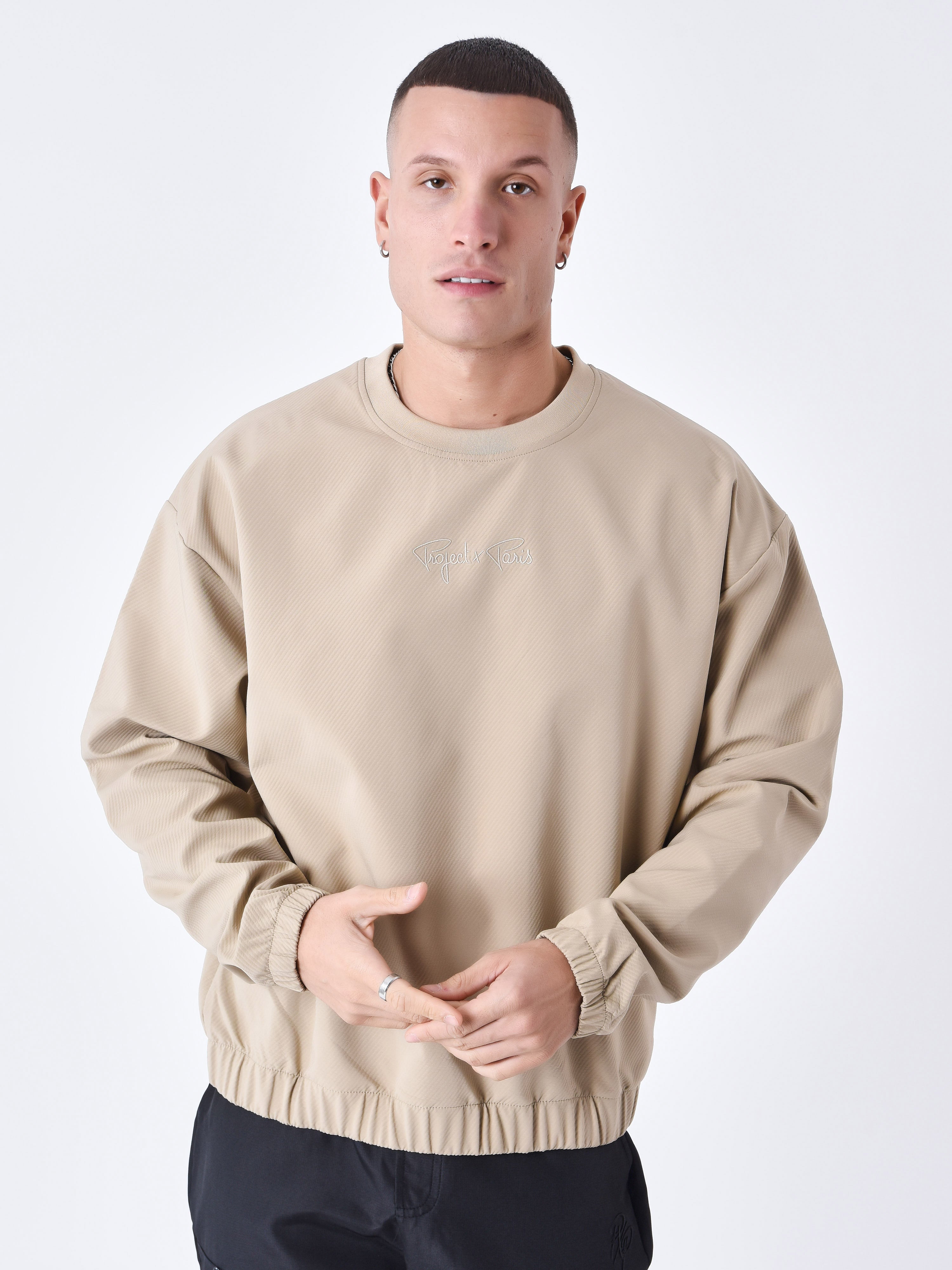 Sweatshirt com gola redonda texturizada-1