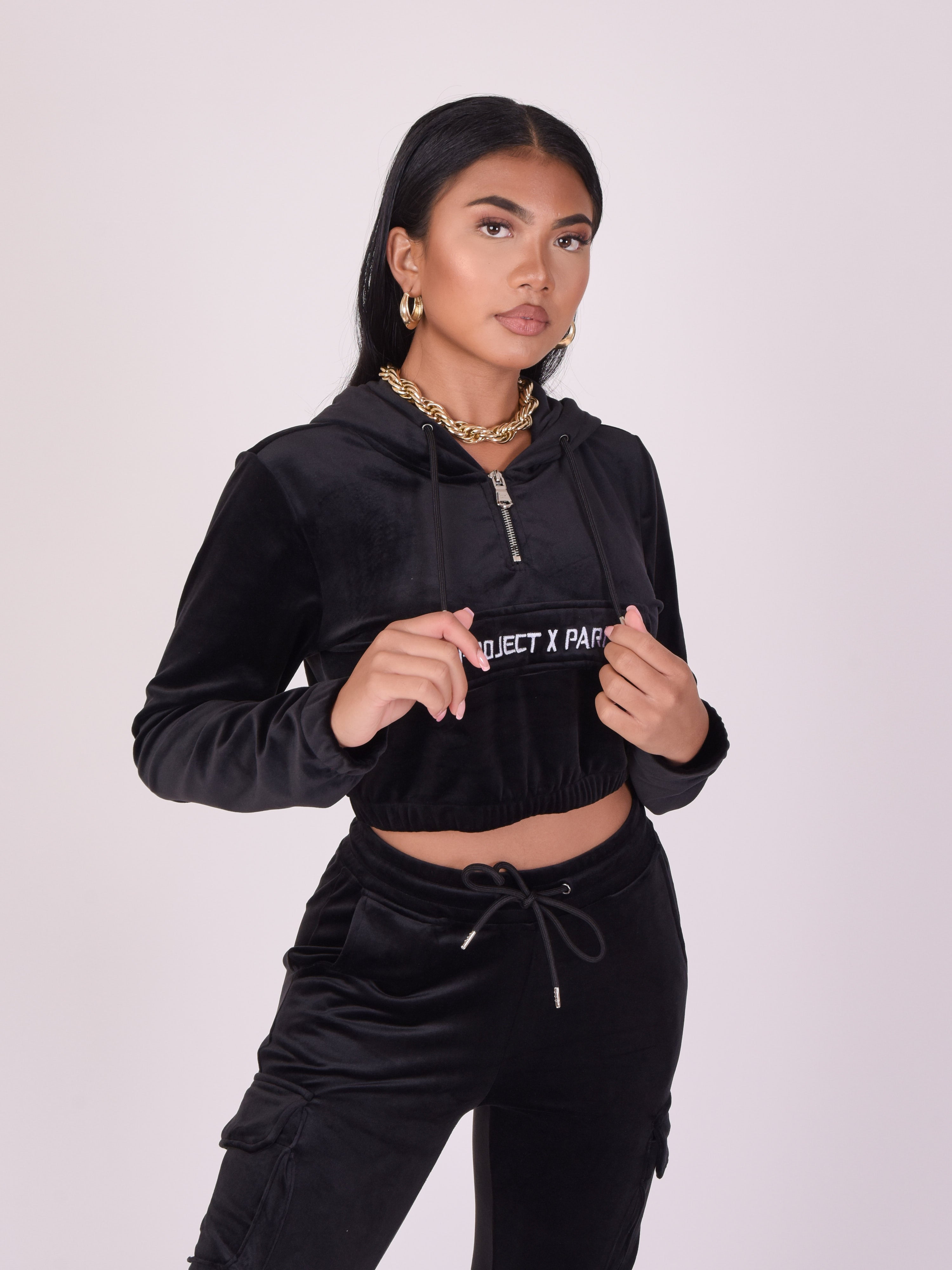 sweat-velours-court-a-capuche-femme-project-x-paris-f192045-noir
