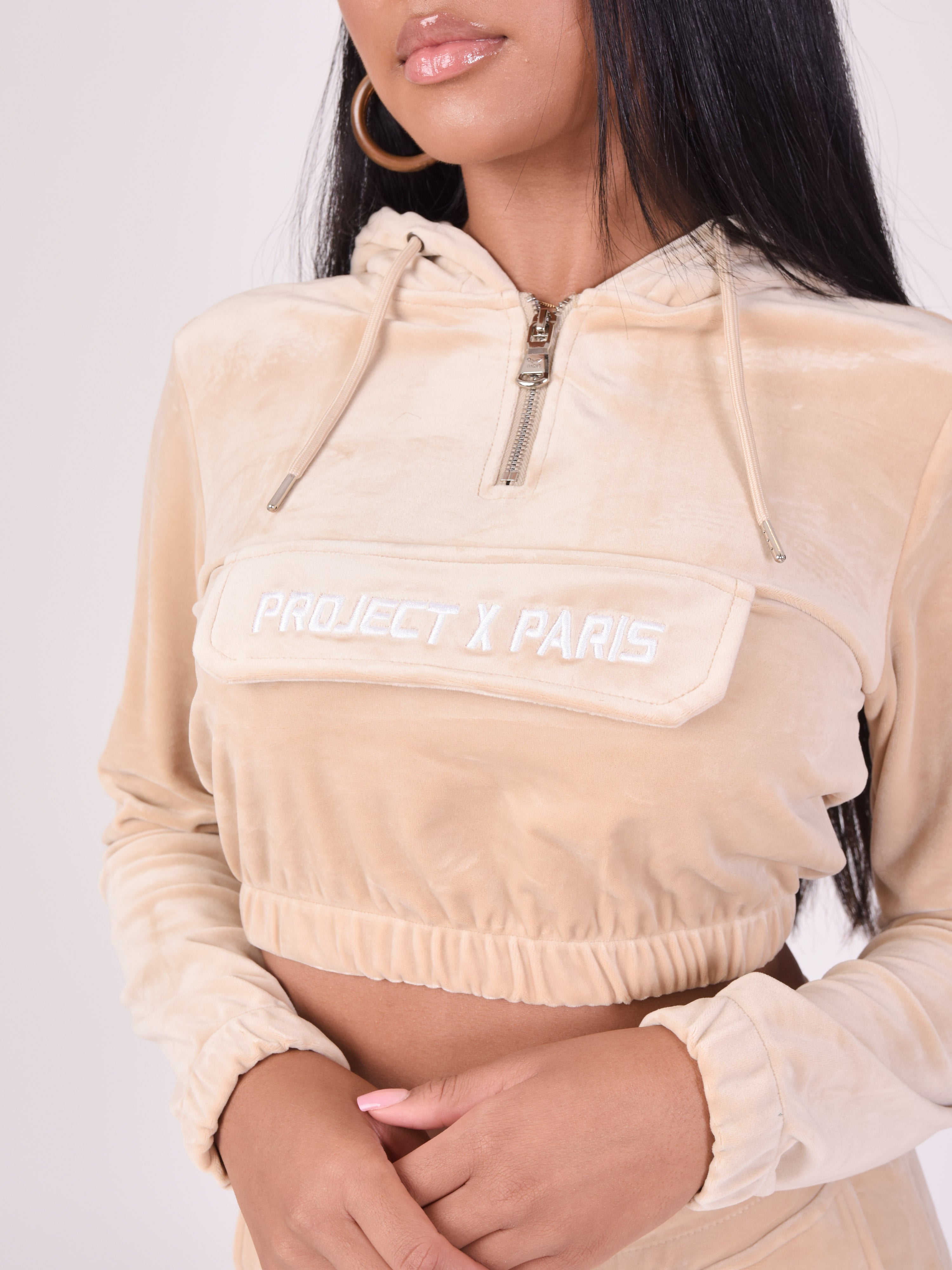 Short velvet hoodie-6