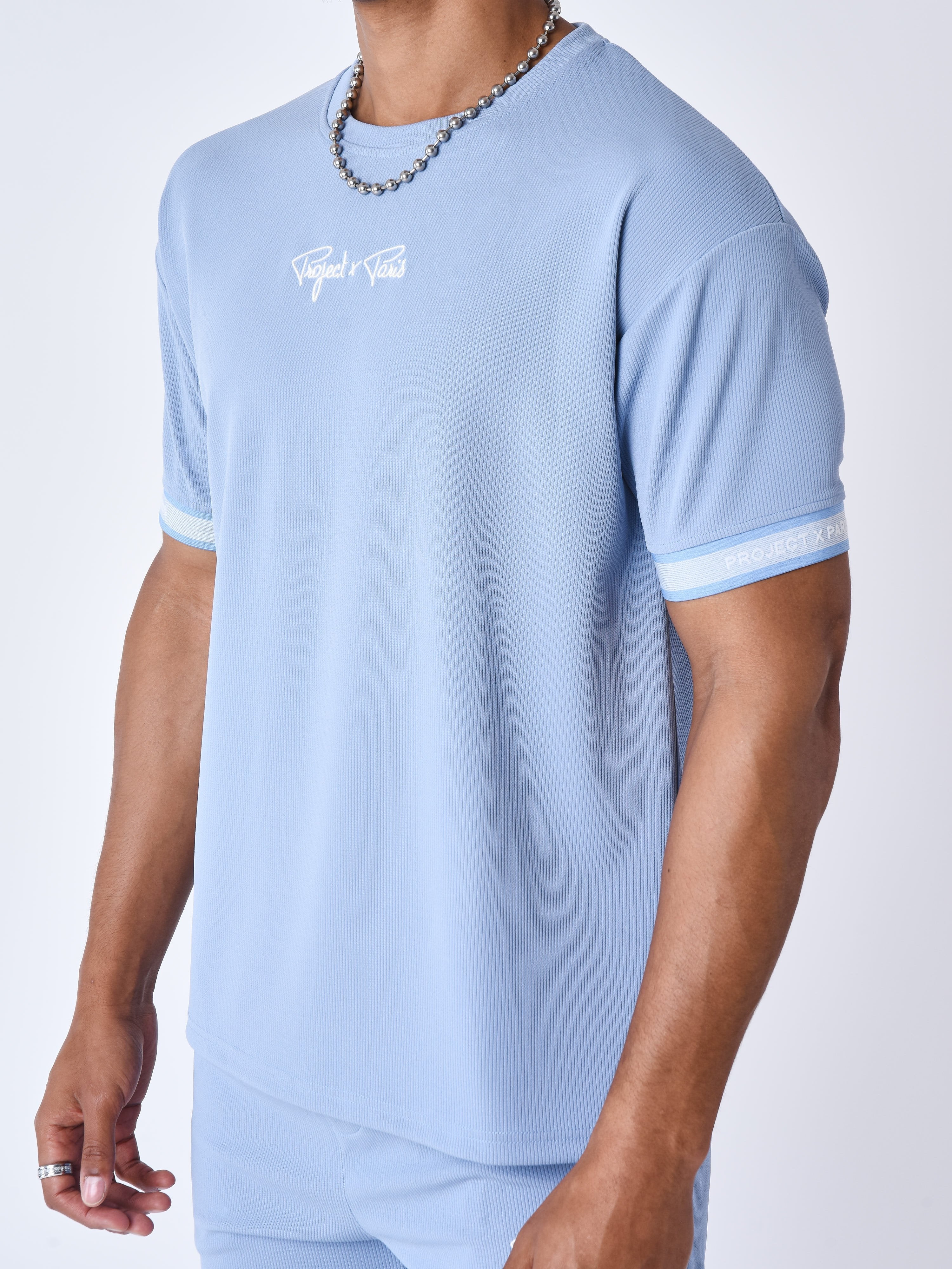 t-shirt-brodee-signature-dasty-blue-modelshot