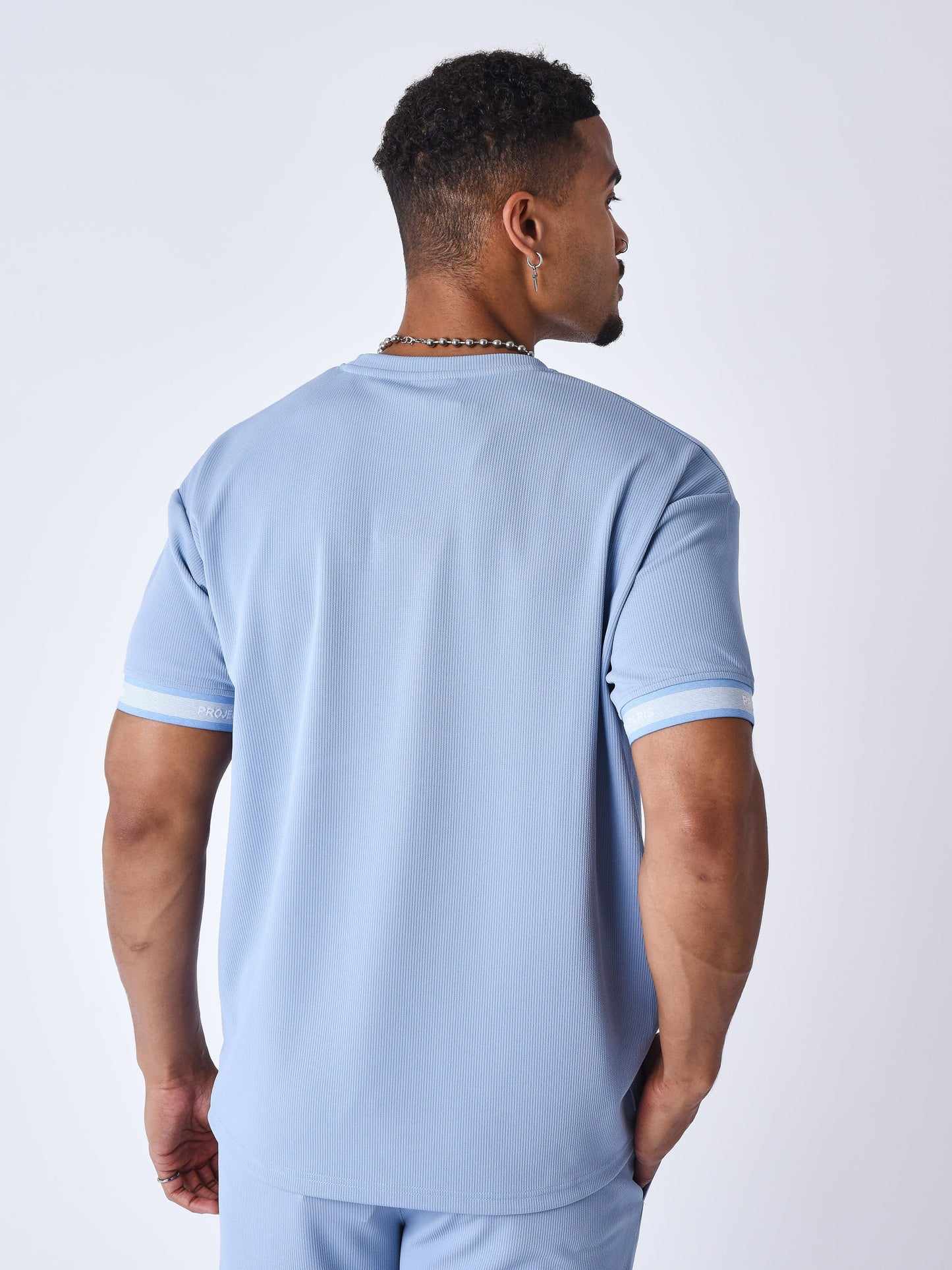 t-shirt-brodee-signature-dasty-blue-modelshot