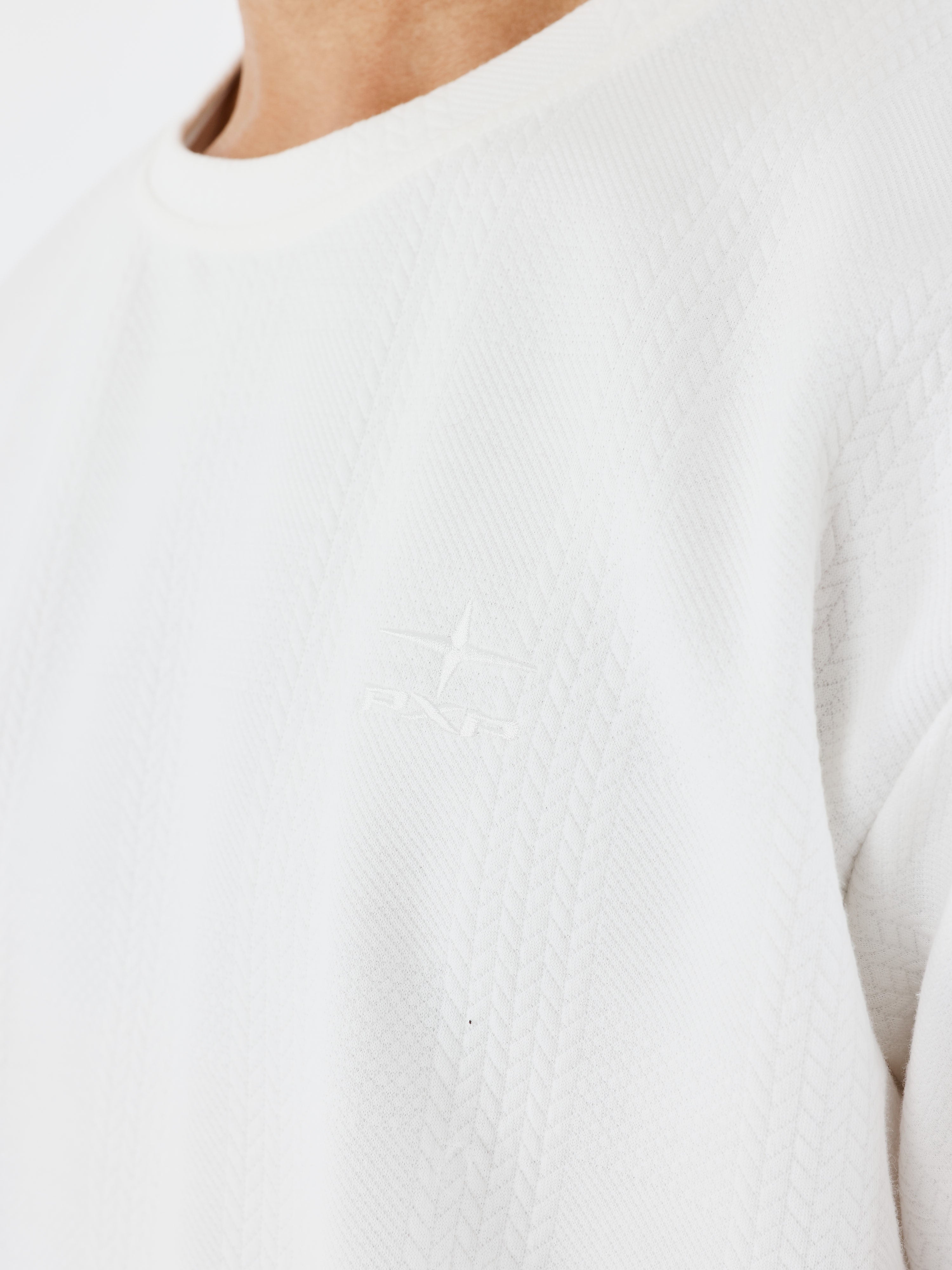 t-shirt-col-montant-maille-blanc-casse