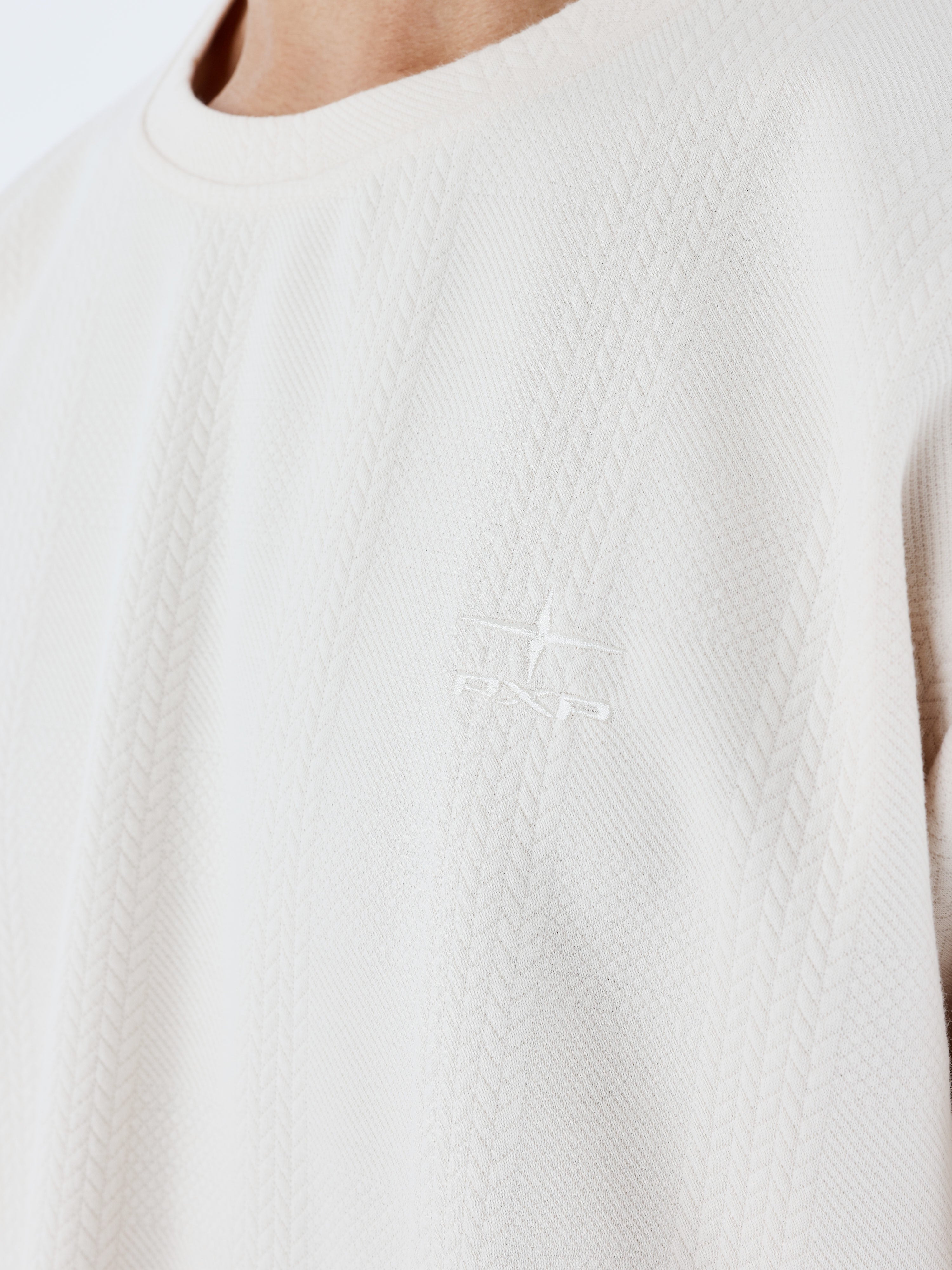 t-shirt-col-montant-maille-craie