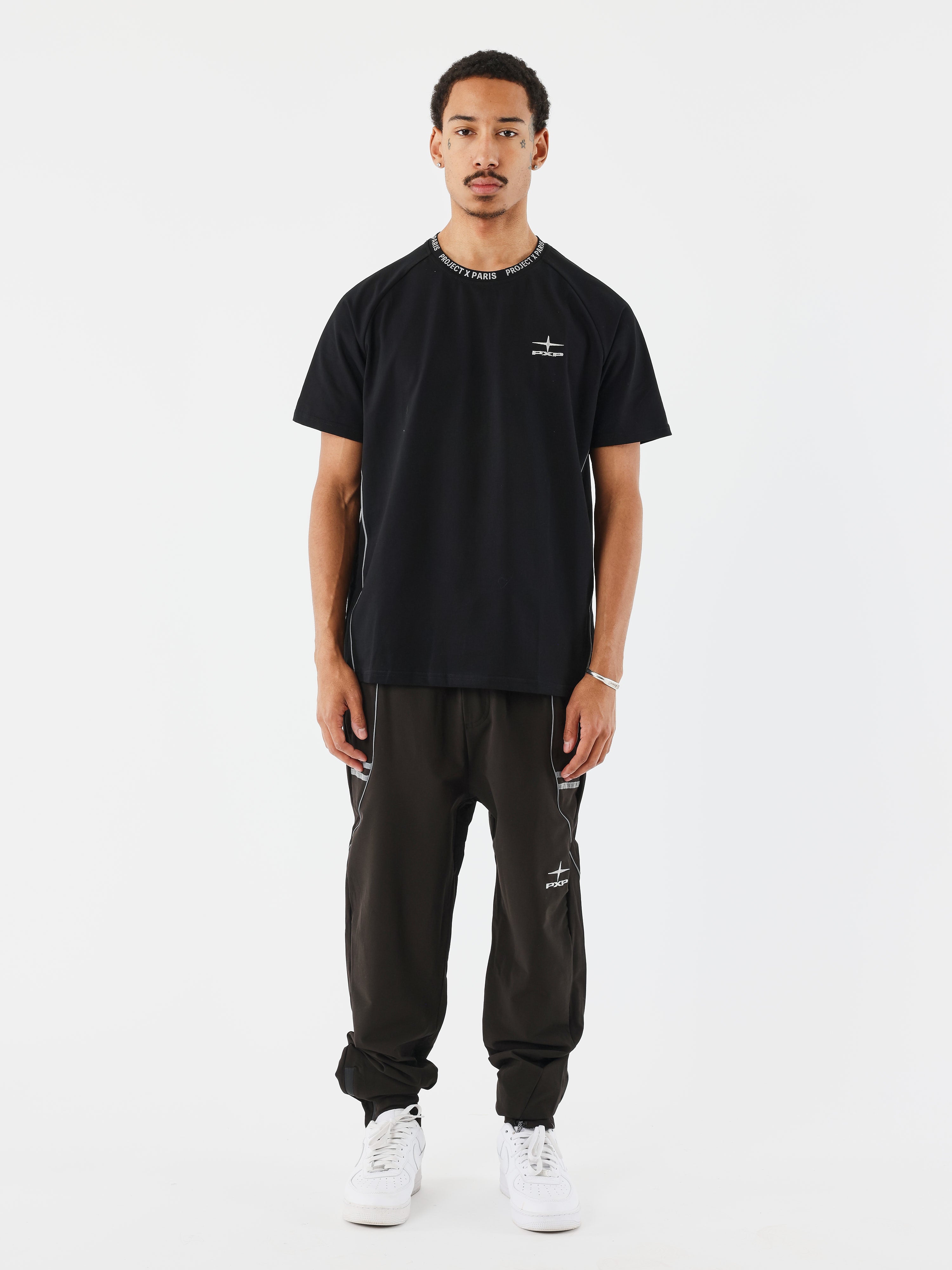t-shirt-large-a-details-reflechisant-noir