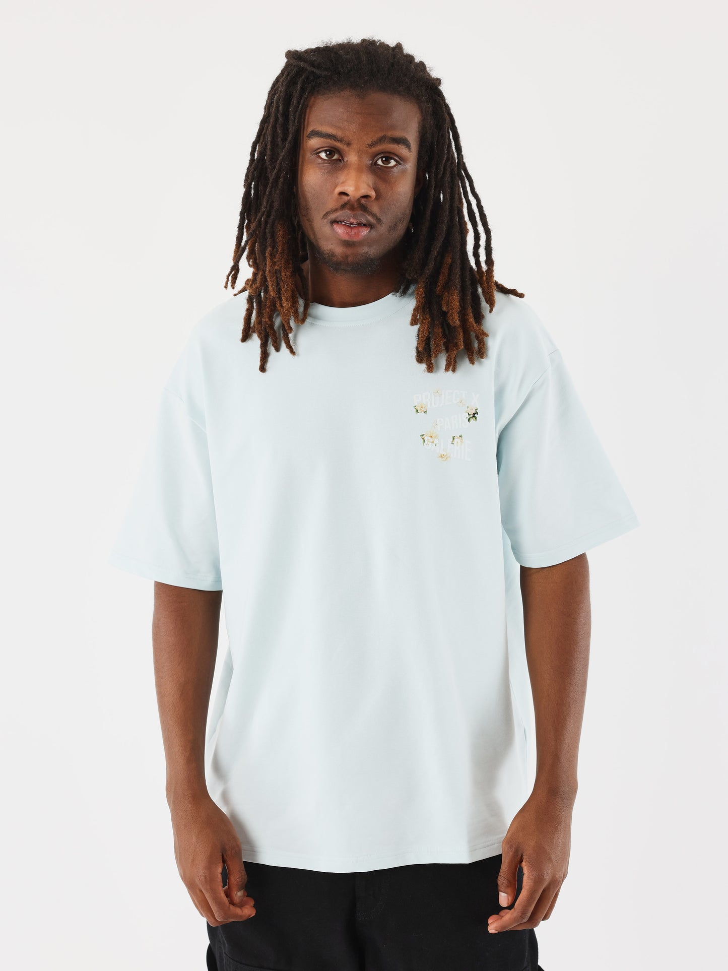 t-shirt-large-floral-ice-blue-modelshot