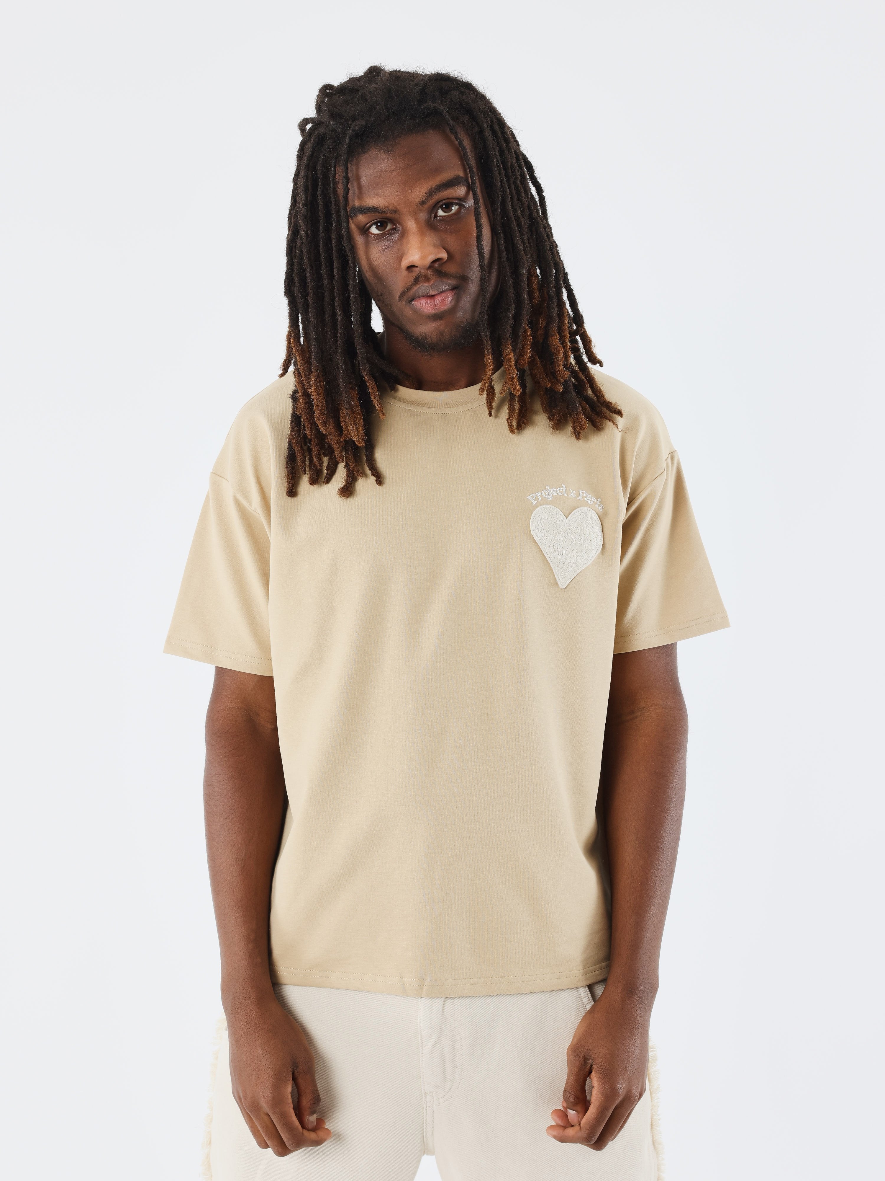 Wide wicker heart T-shirt-1