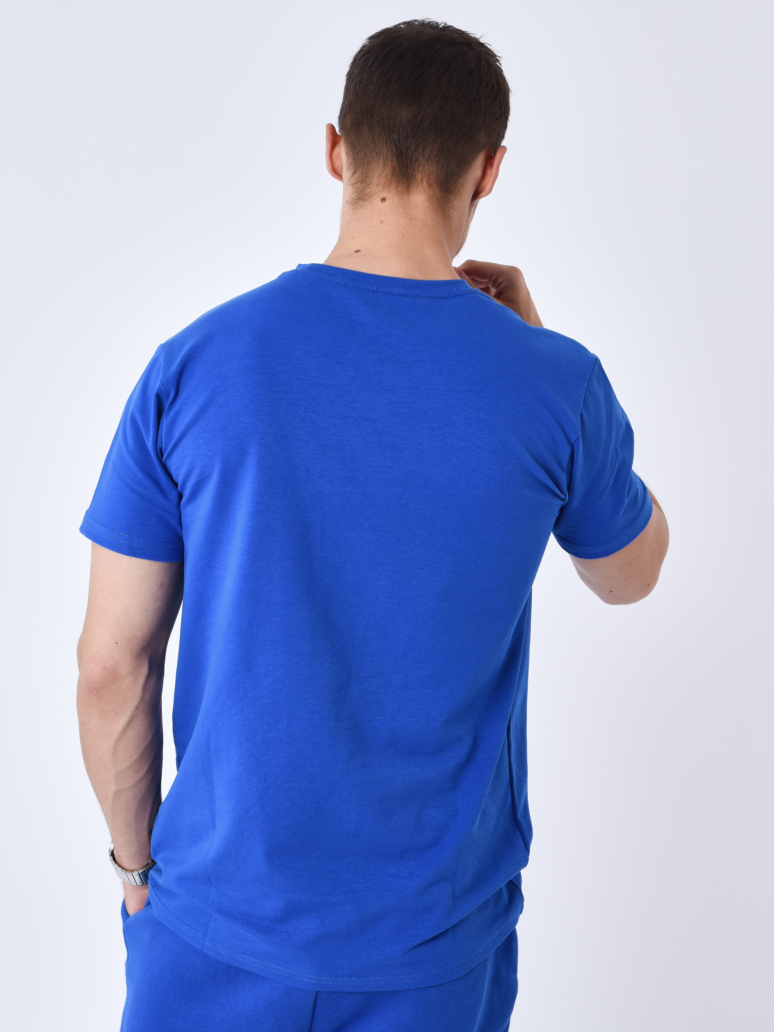Basic T-Shirt mit komplettem Logo-Stick-4