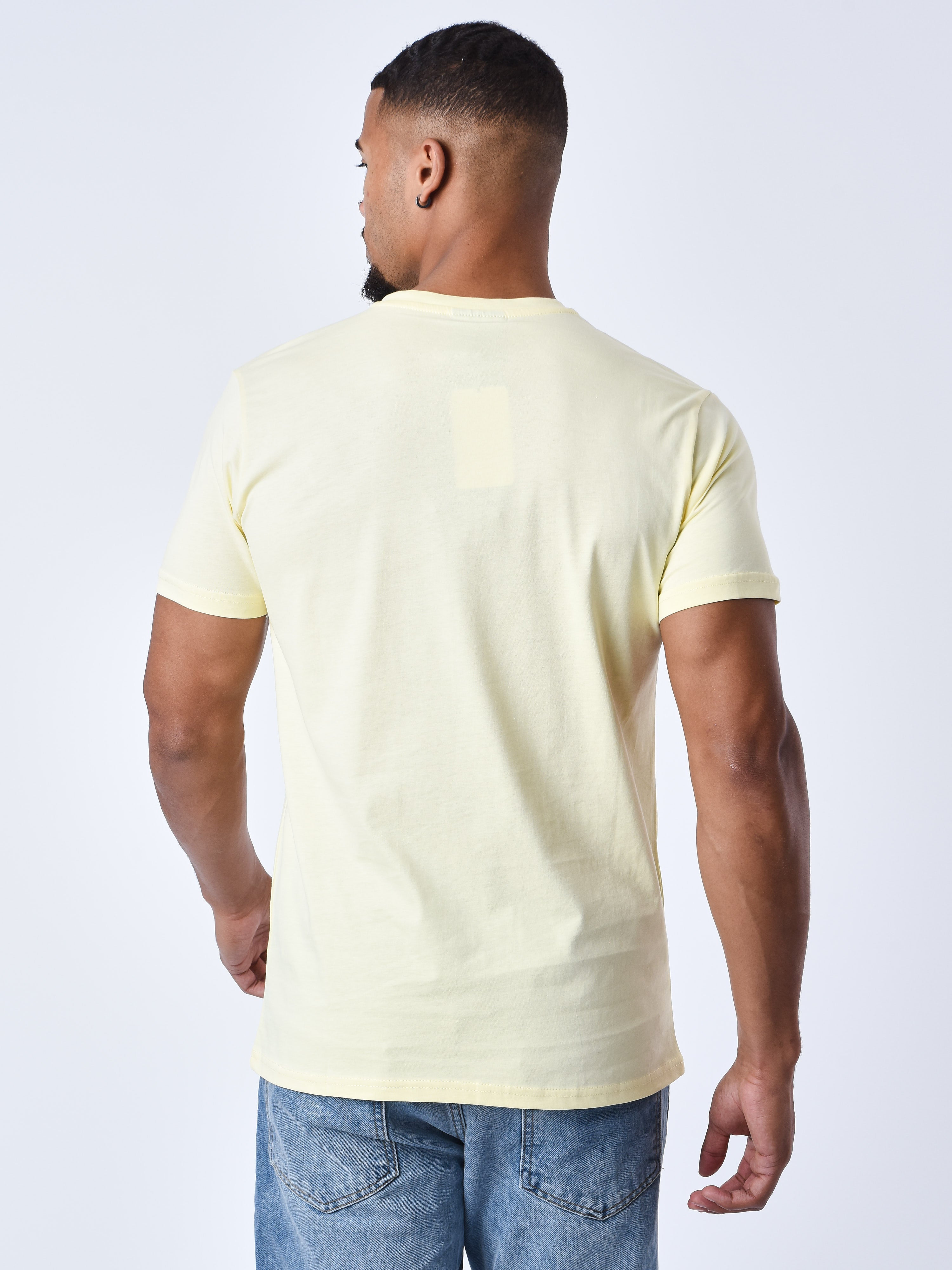 t221012-jaune-modelshot