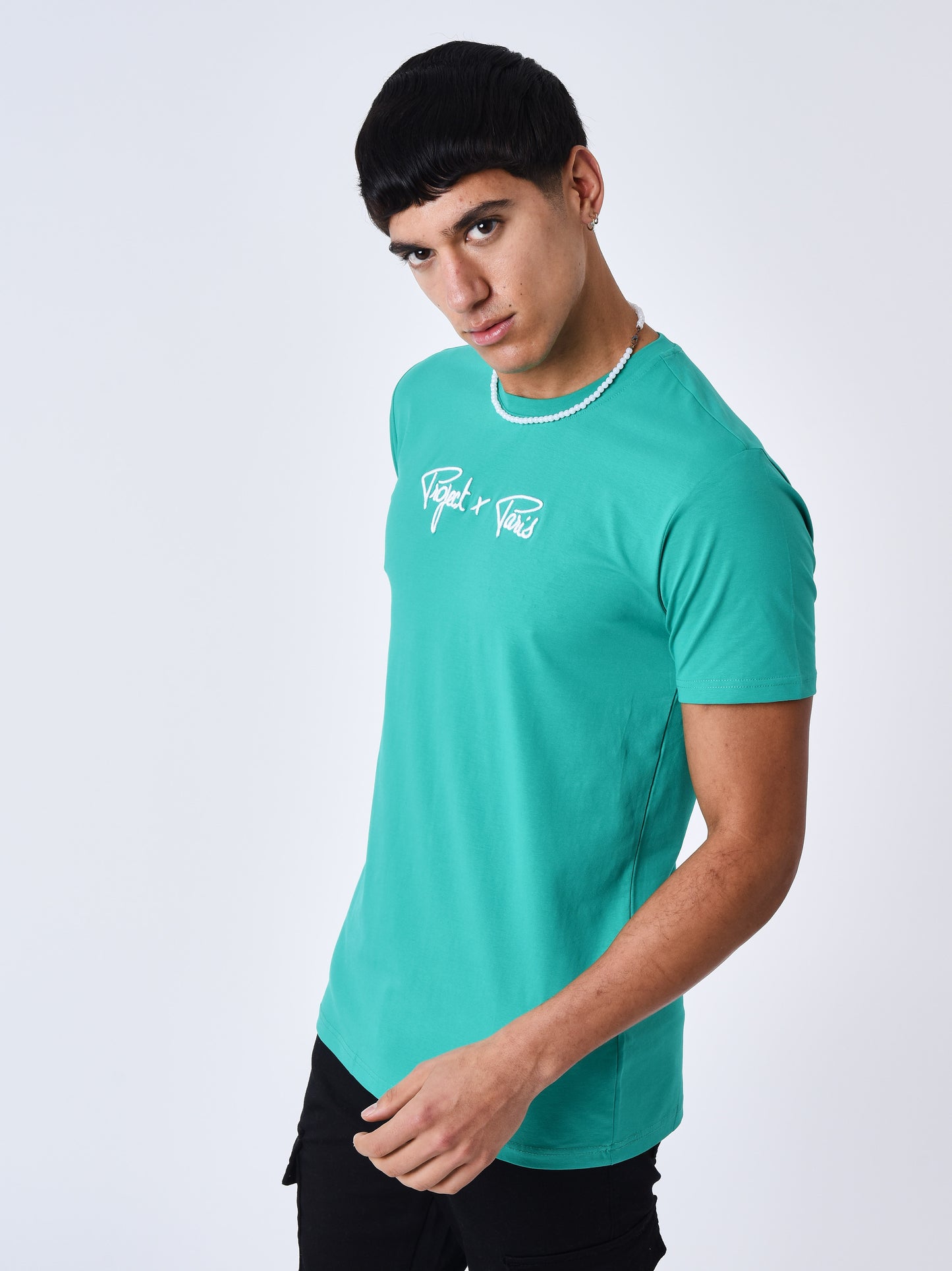 t221013-vert-modelshot