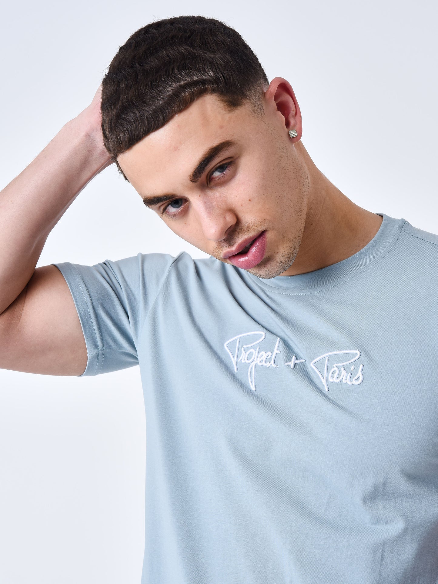 t221013-bleu-gris-modelshot