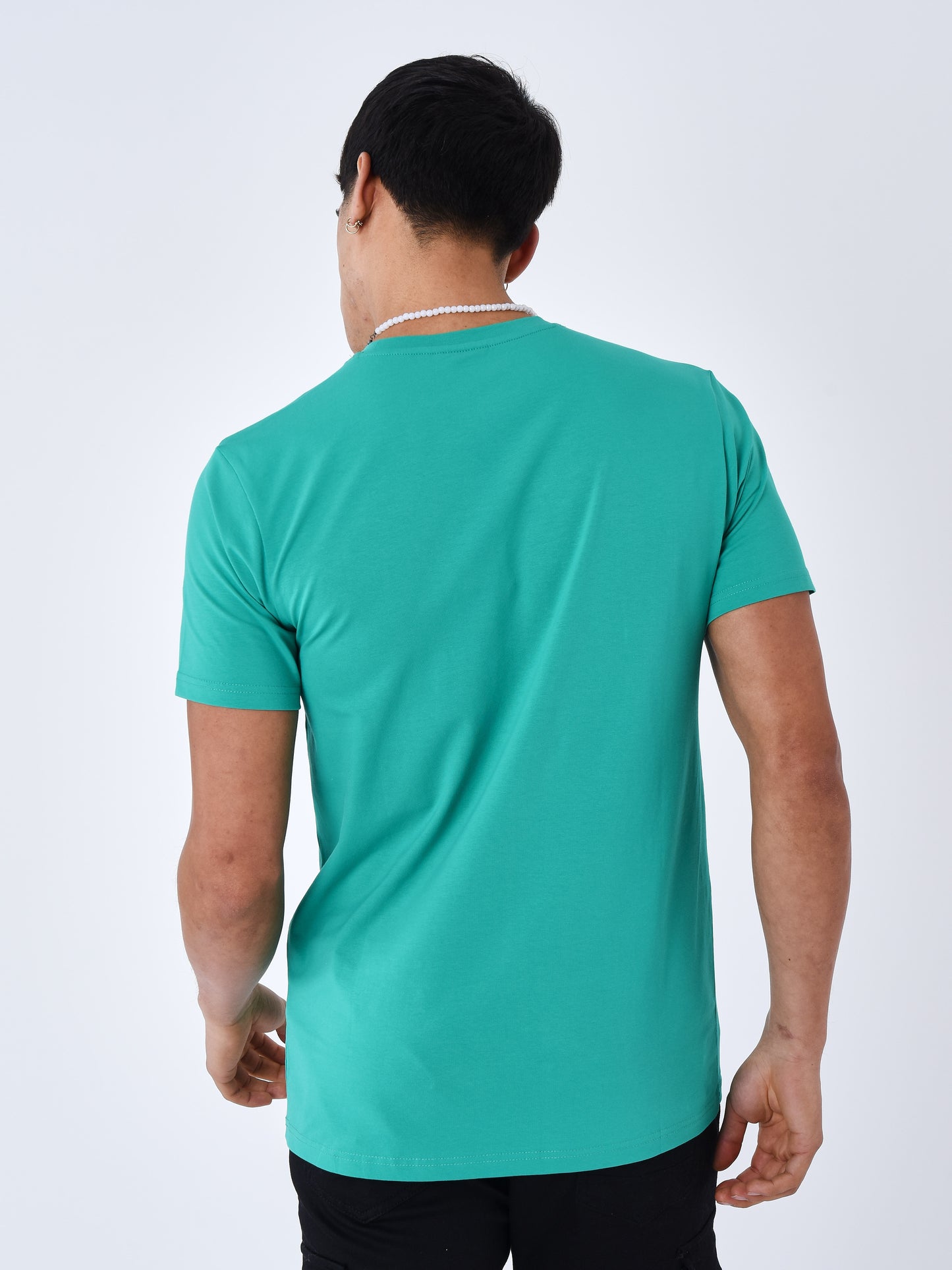 t221013-vert-modelshot