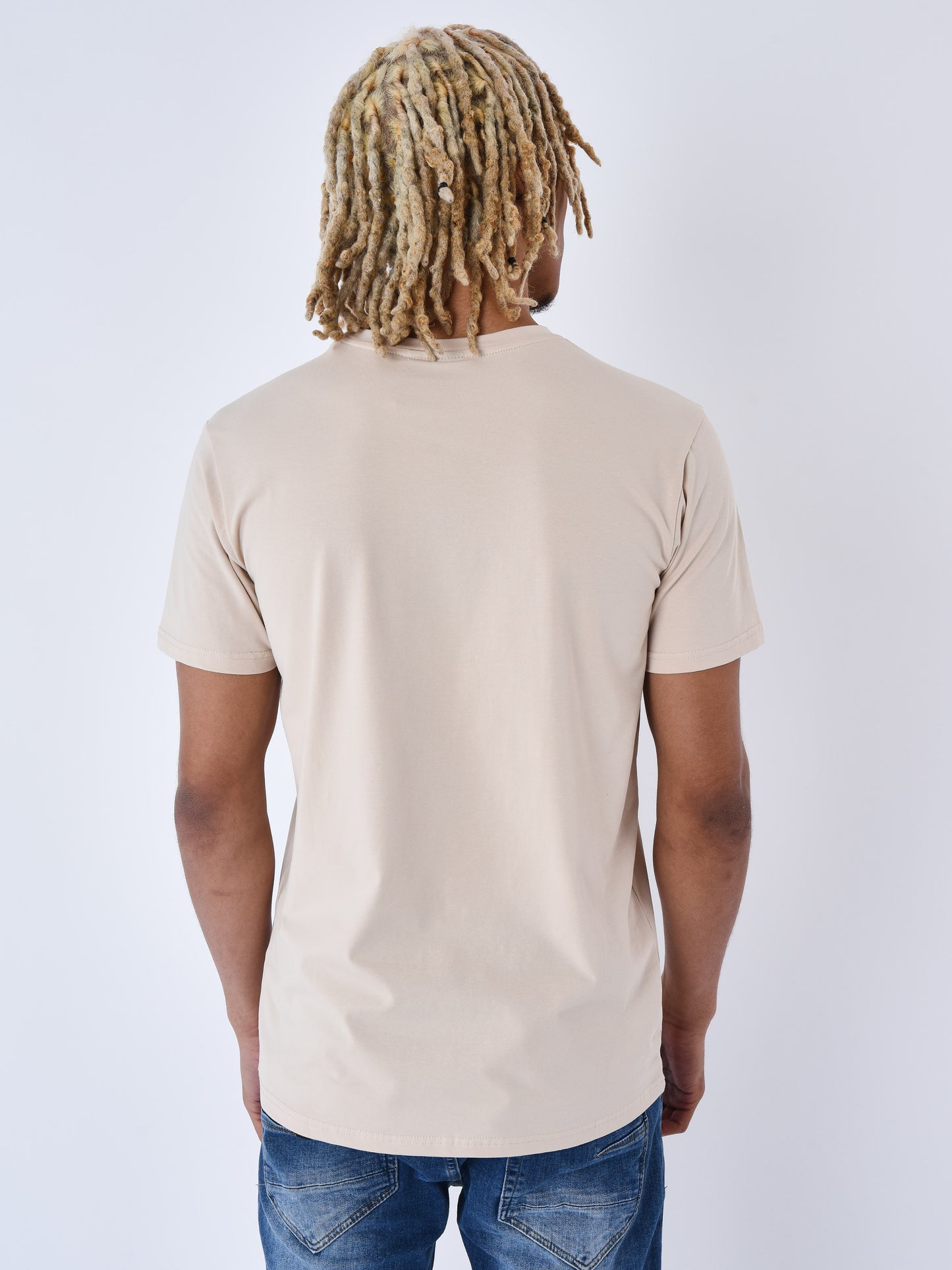 t221013-beige-modelshot