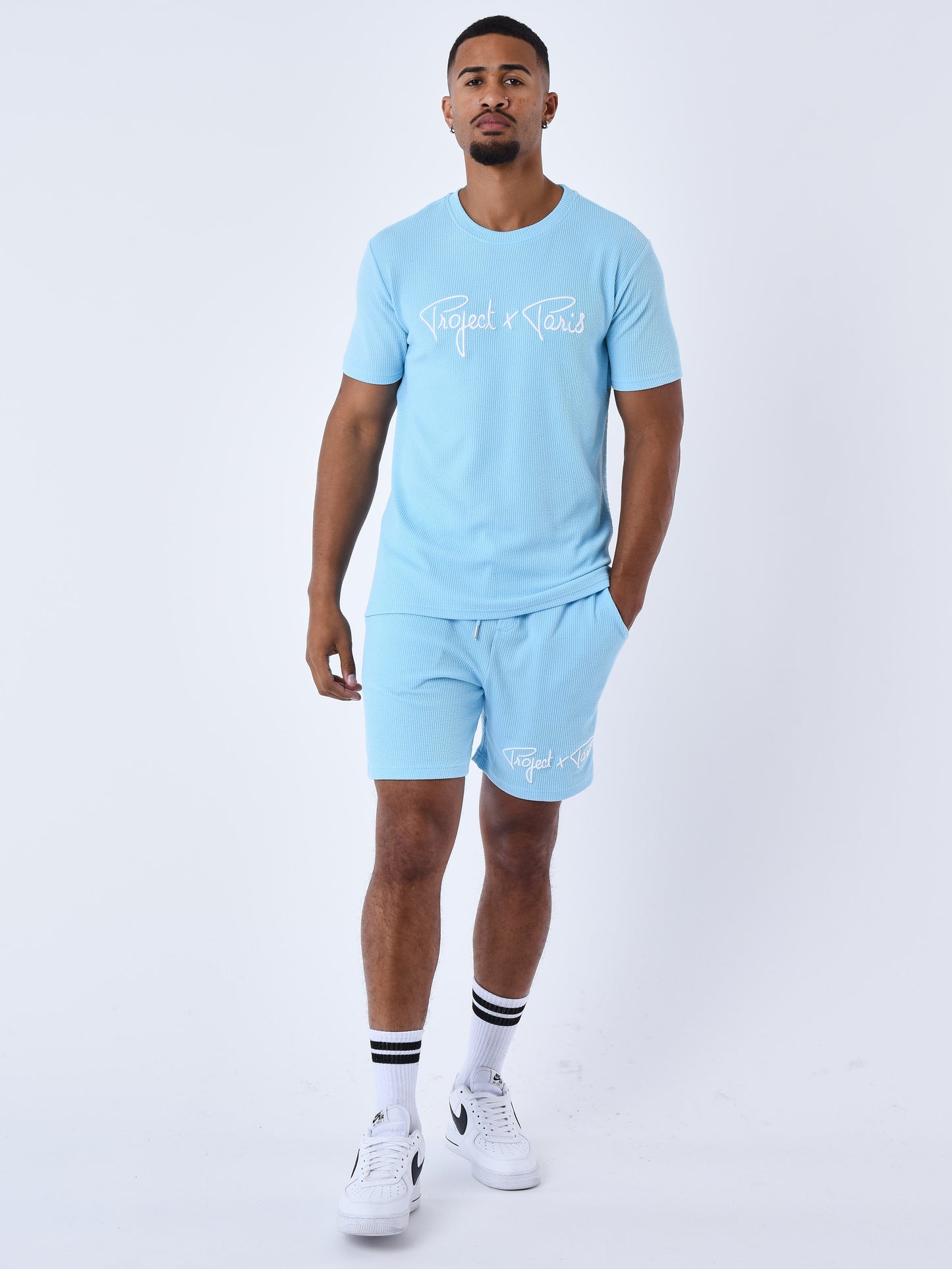t224011-cyan-modelshot