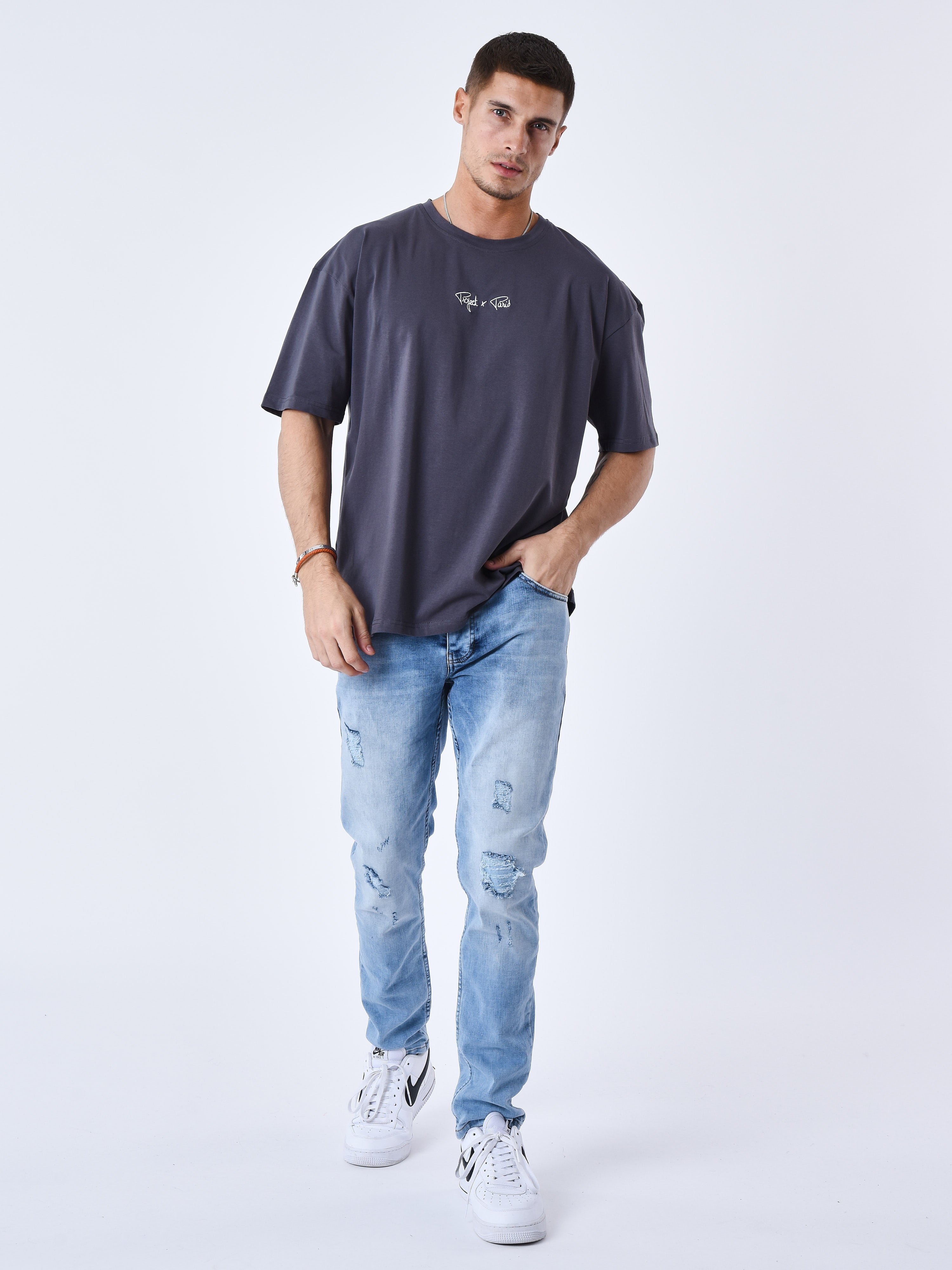 T-shirt med logobroderi-3