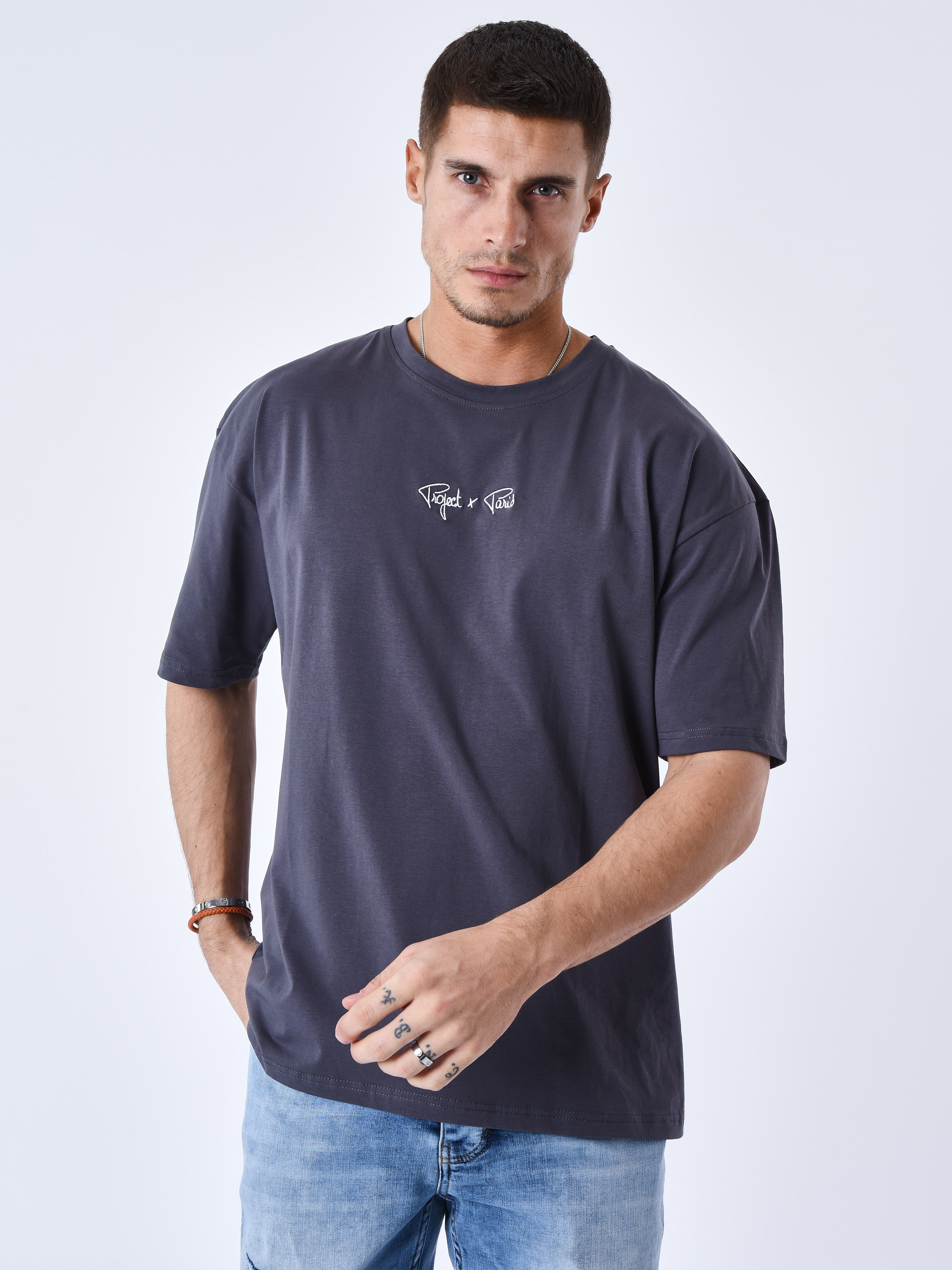 T-shirt med logobroderi-2