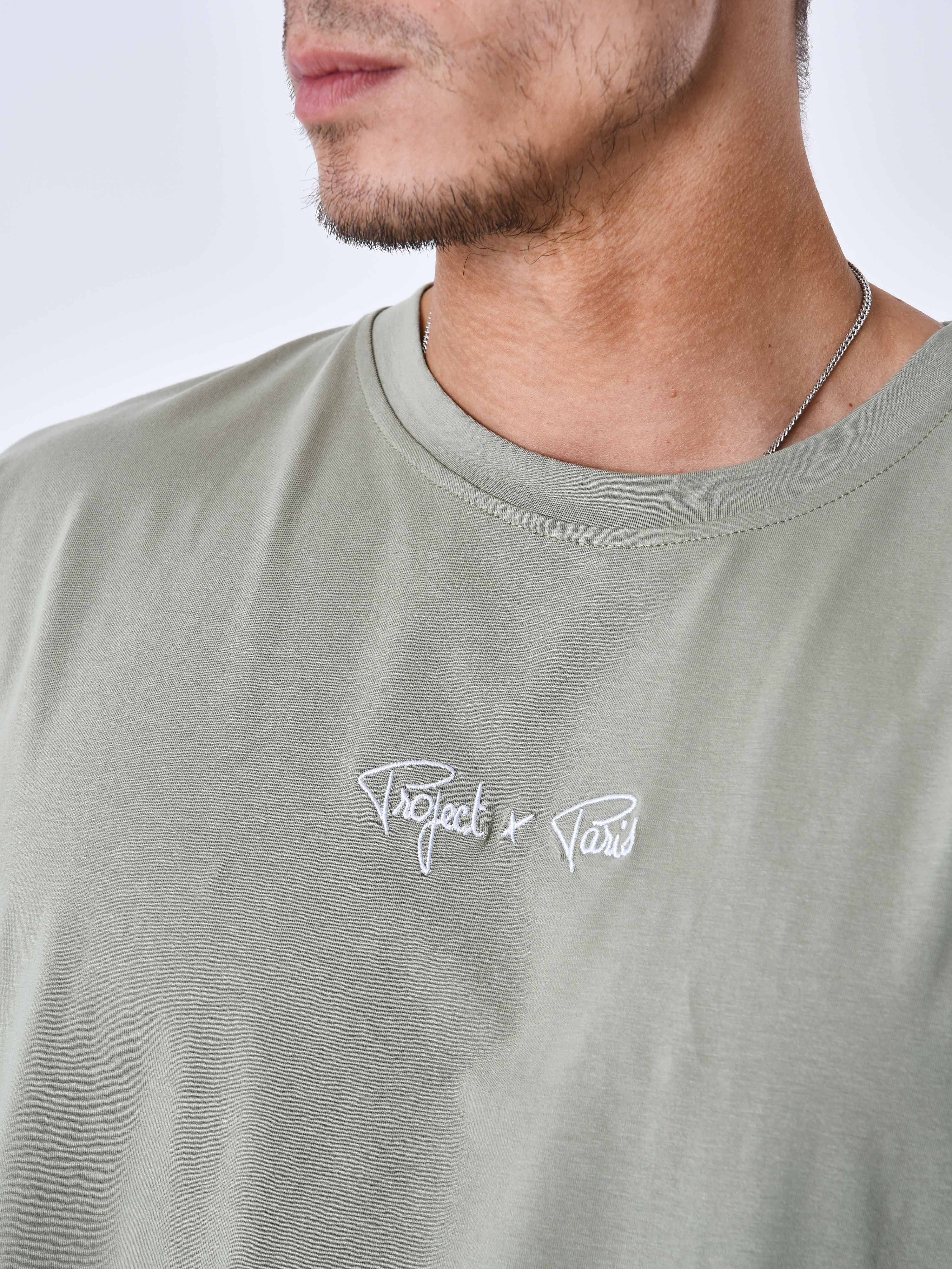 Koszulka z haftowanym logo-6