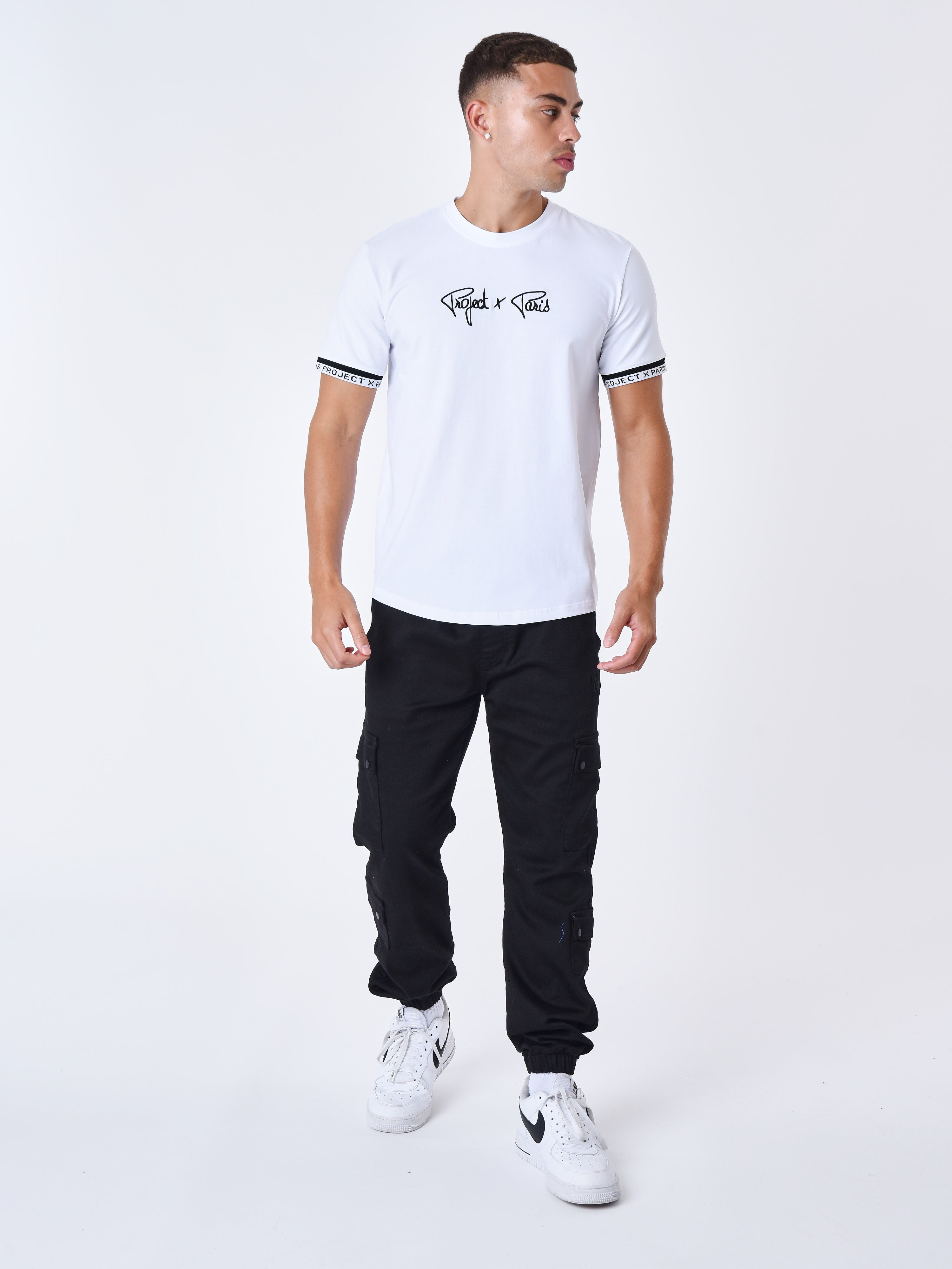 T-shirt med upphöjd broderad logga-5