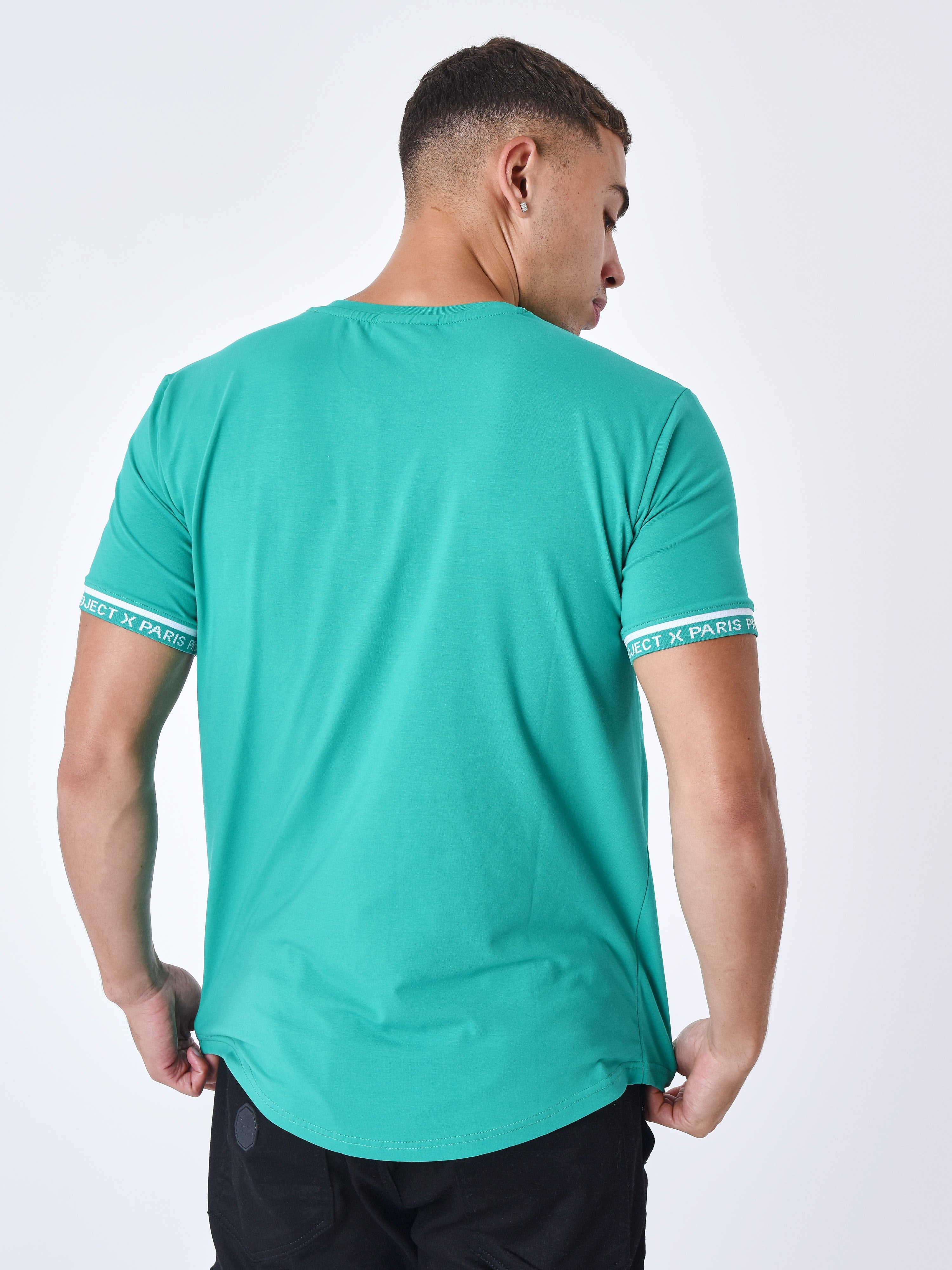 Tricou cu logo brodat în relief-5