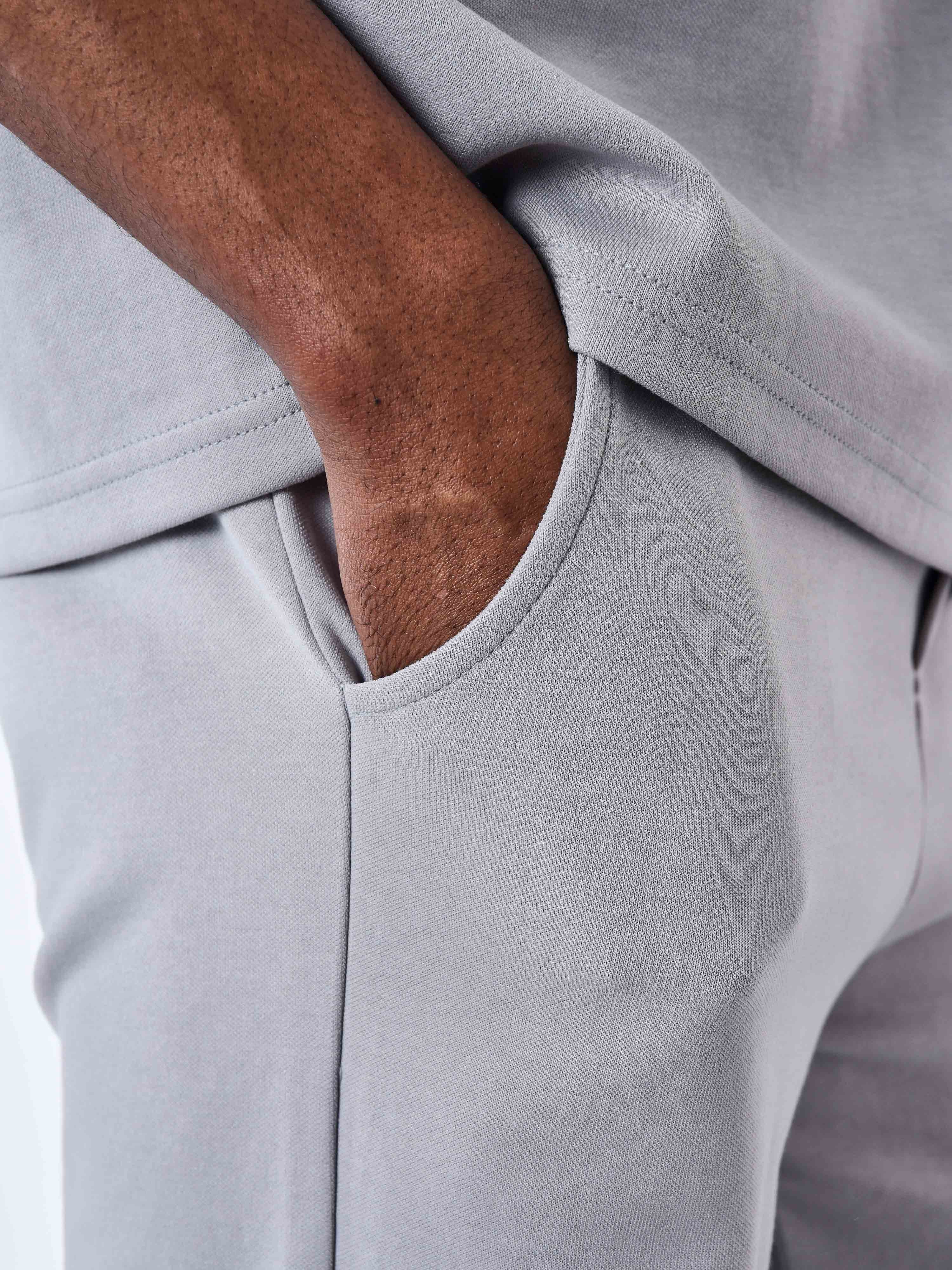 Pantaloncini con ricamo logo-7