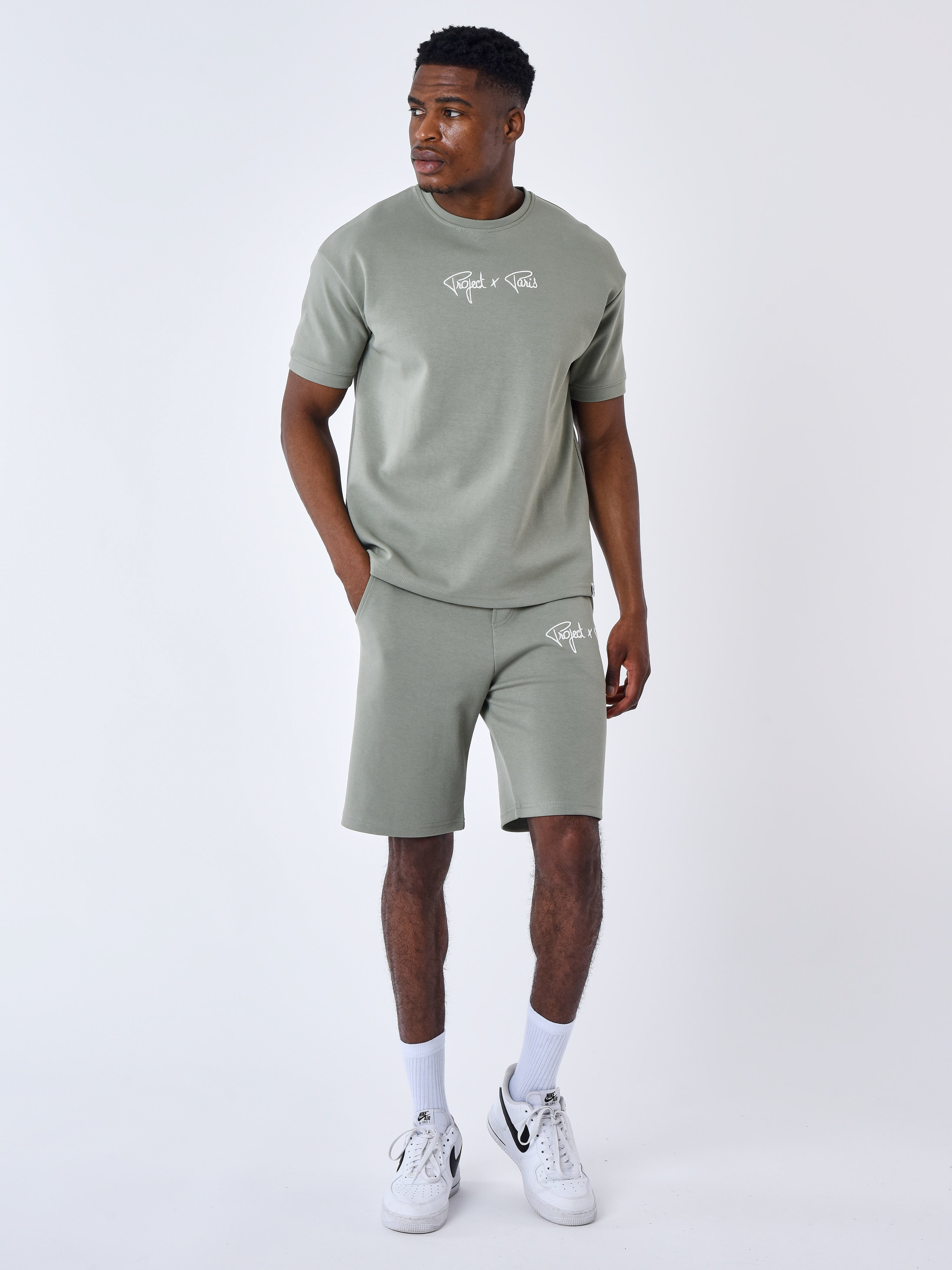 Pantaloncini con ricamo logo-3