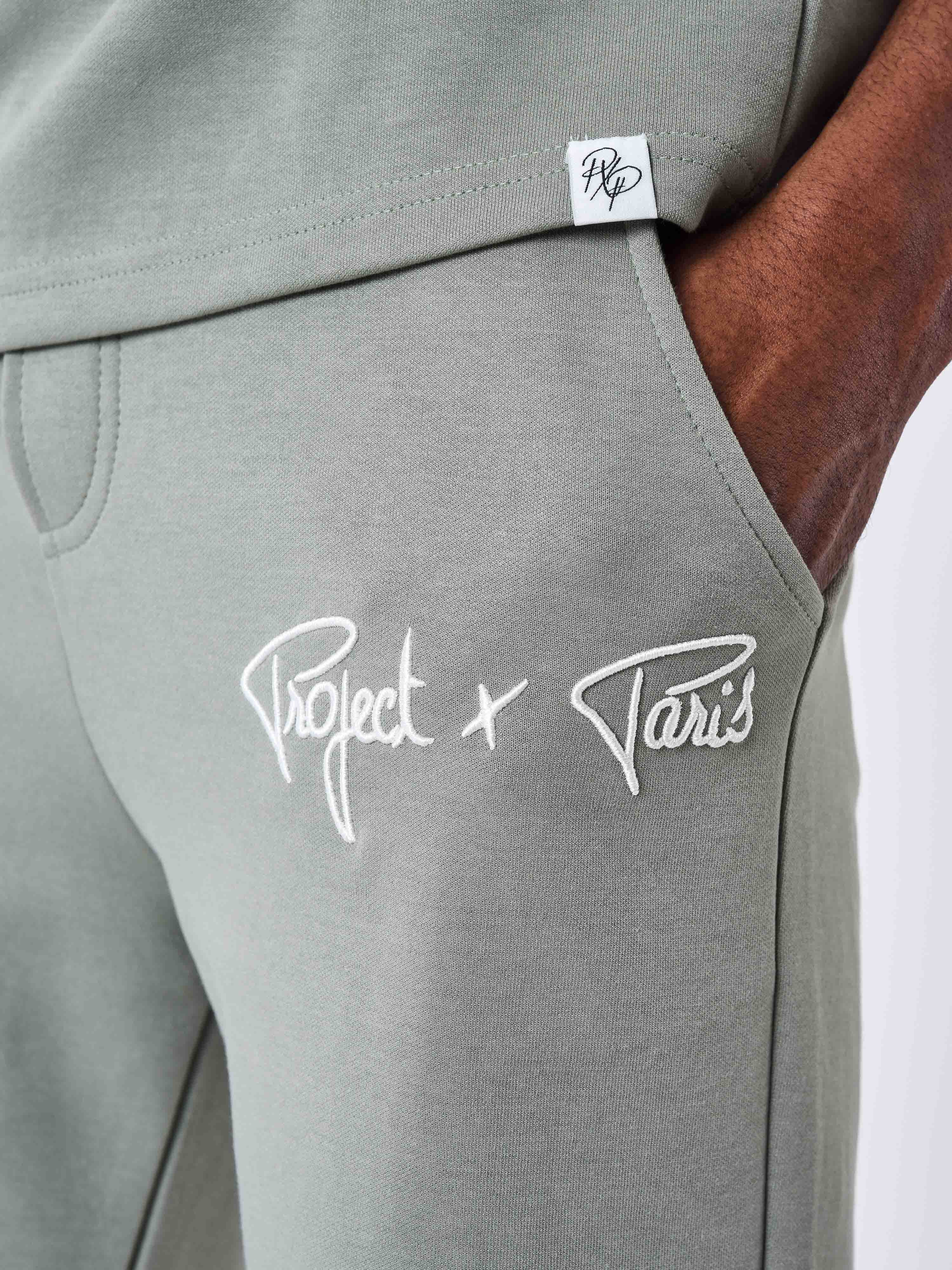 Pantaloncini con ricamo logo-6