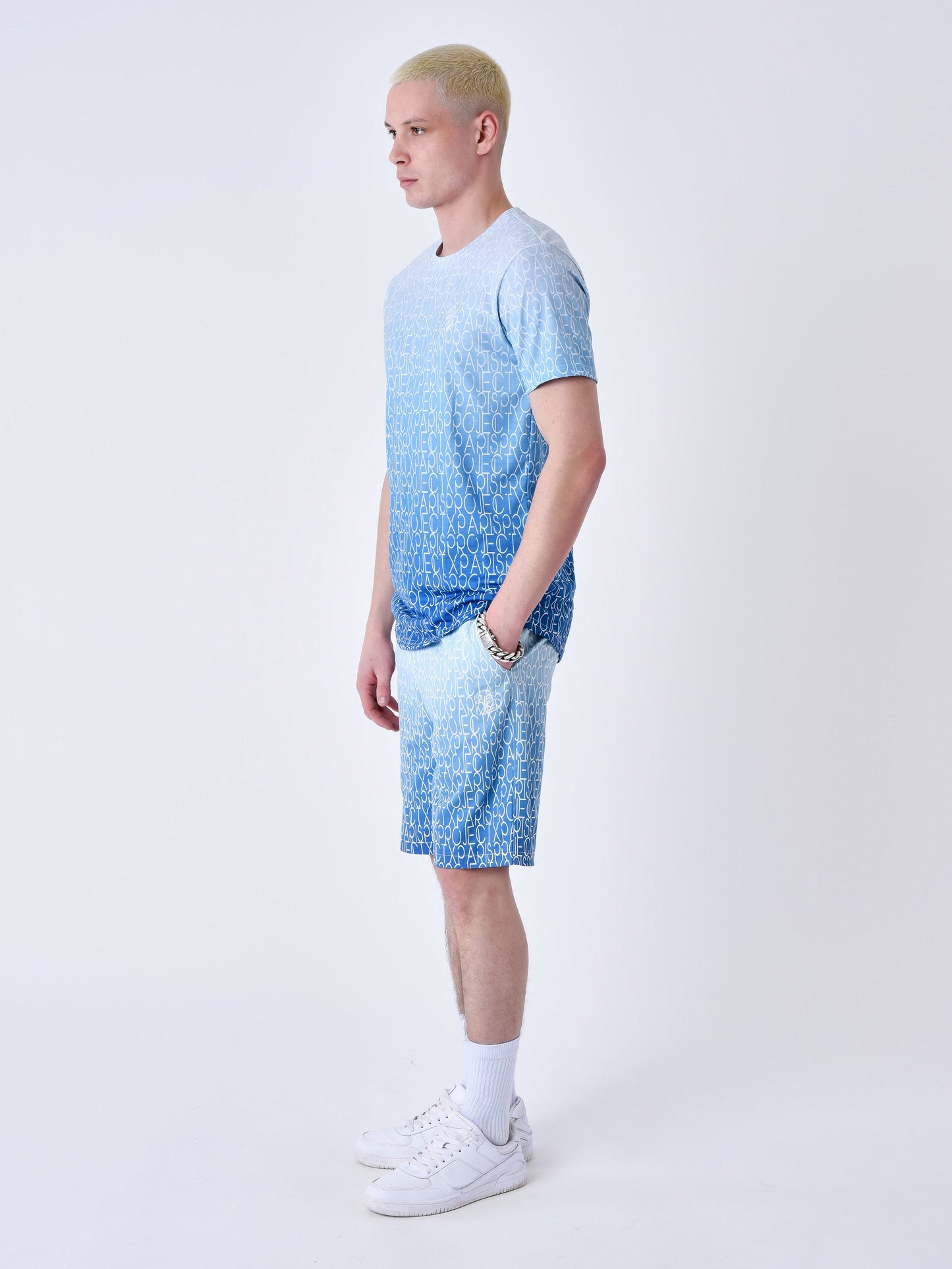 tee-shirt-a-effet-degrade-bicolore-et-all-over-ice-blue