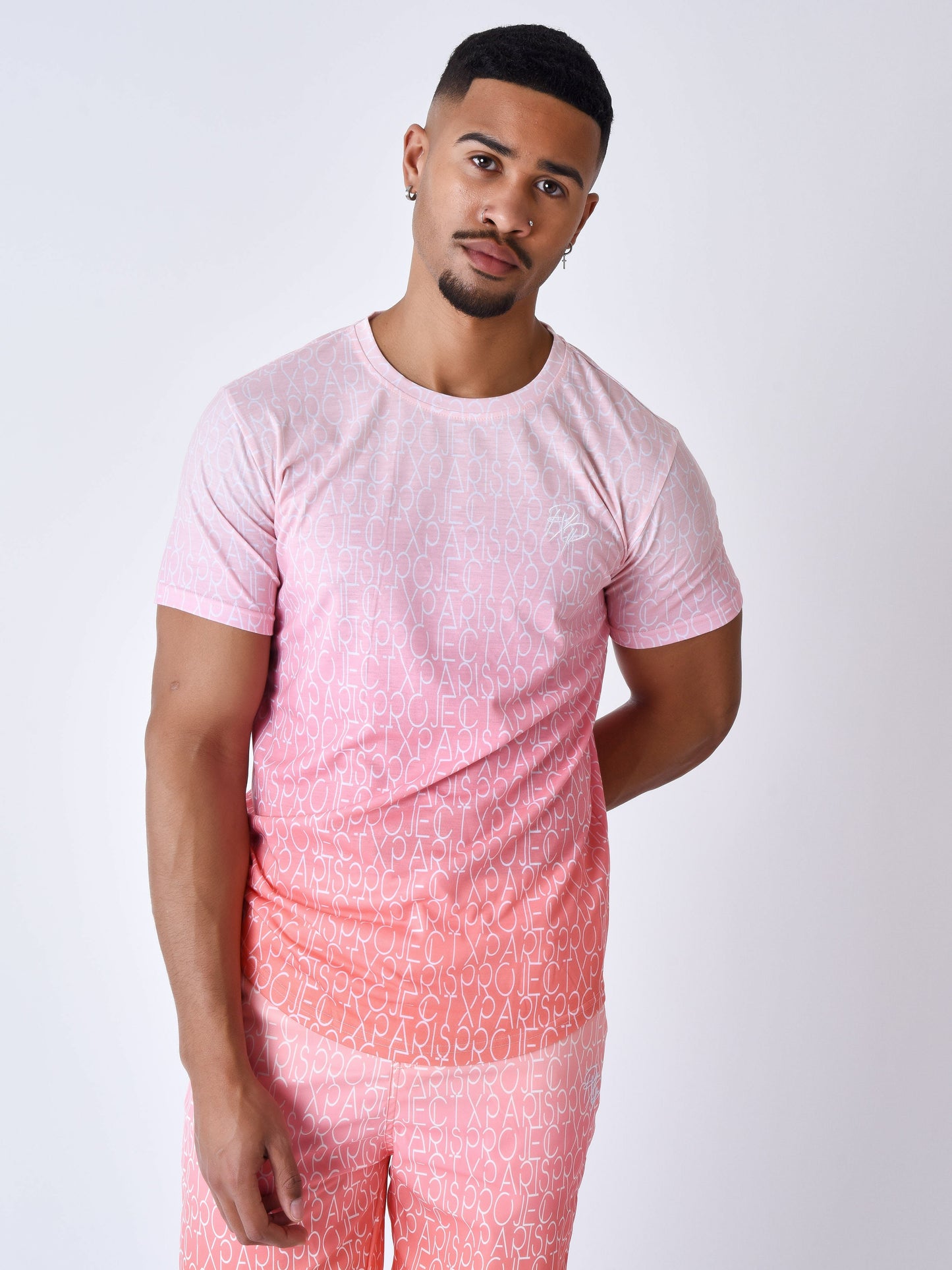 tee-shirt-a-effet-degrade-bicolore-et-all-over-pale-peach