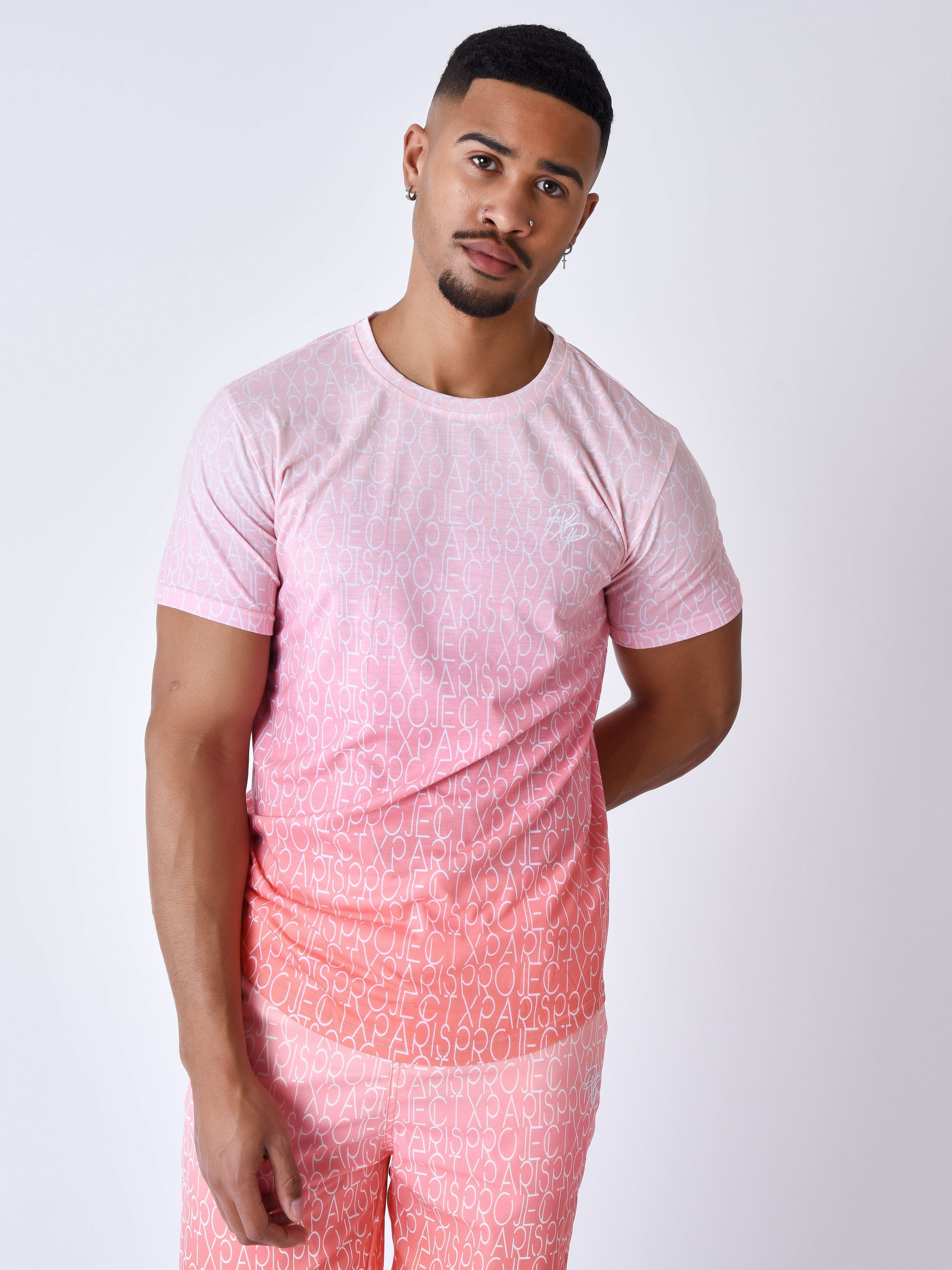 tee-shirt-a-effet-degrade-bicolore-et-all-over-pale-peach