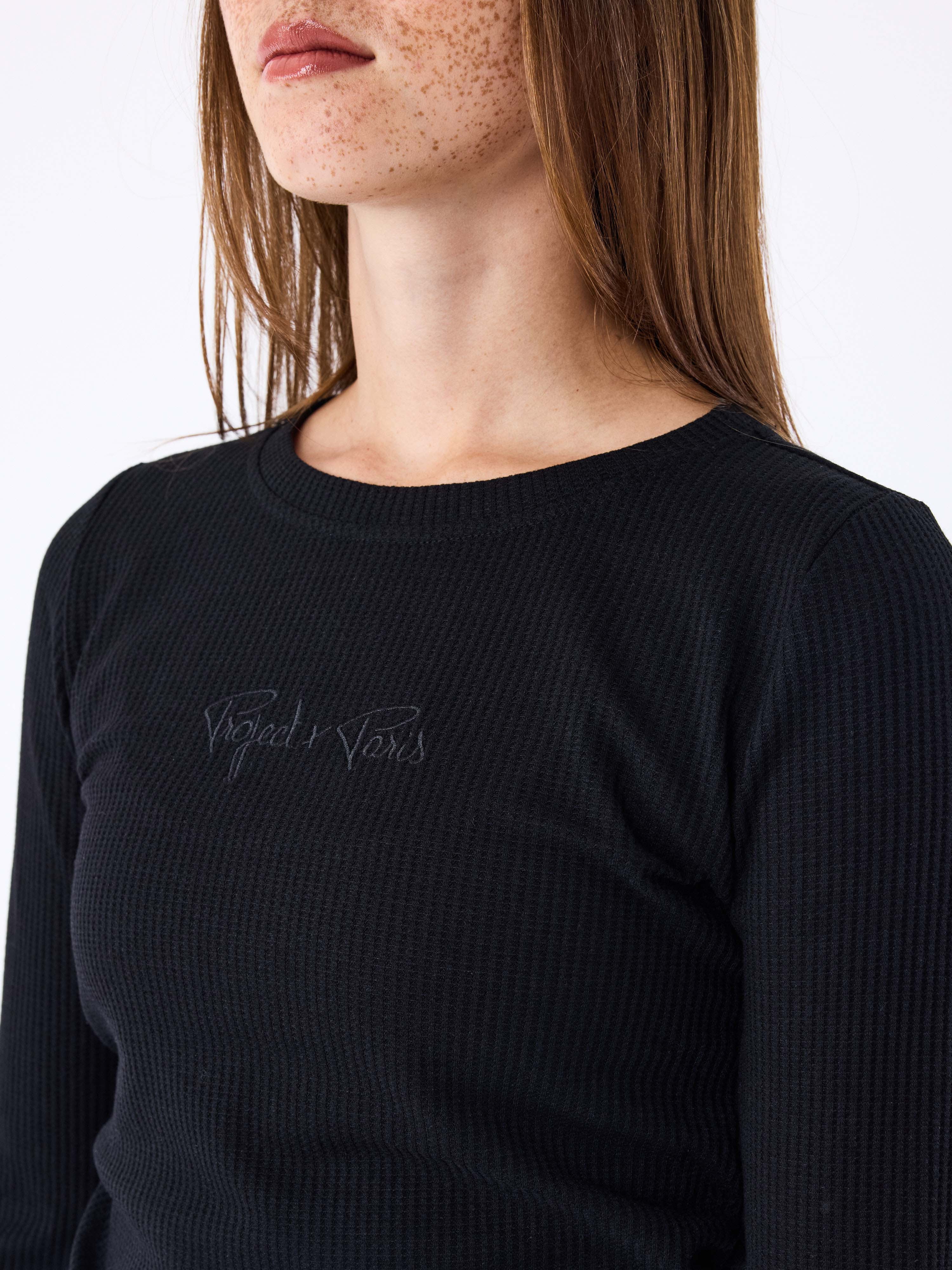 tee-shirt-a-manches-longues-essentials-noir