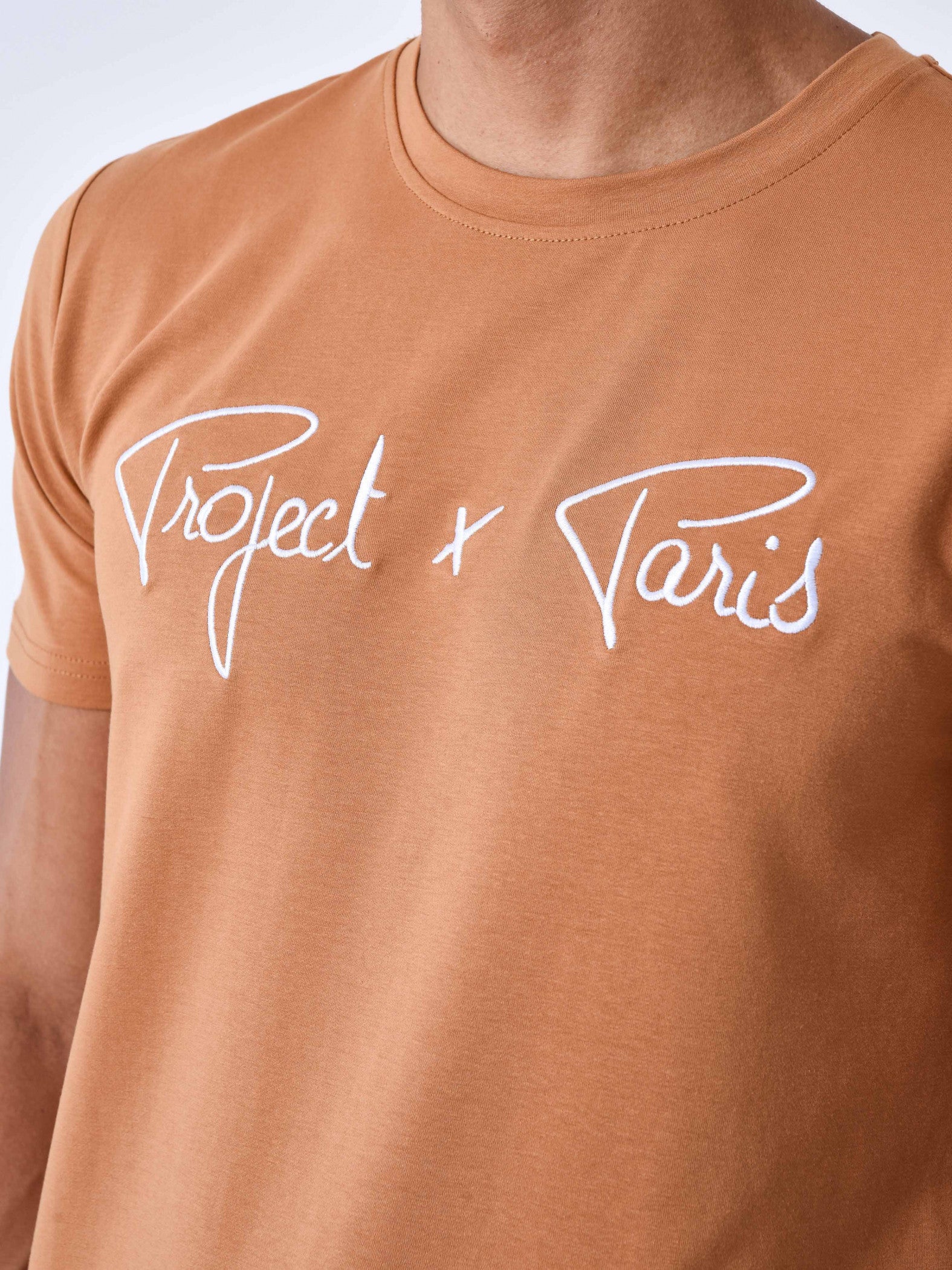 tee-shirt-basic-broderie-logo-project-x-paris-camel