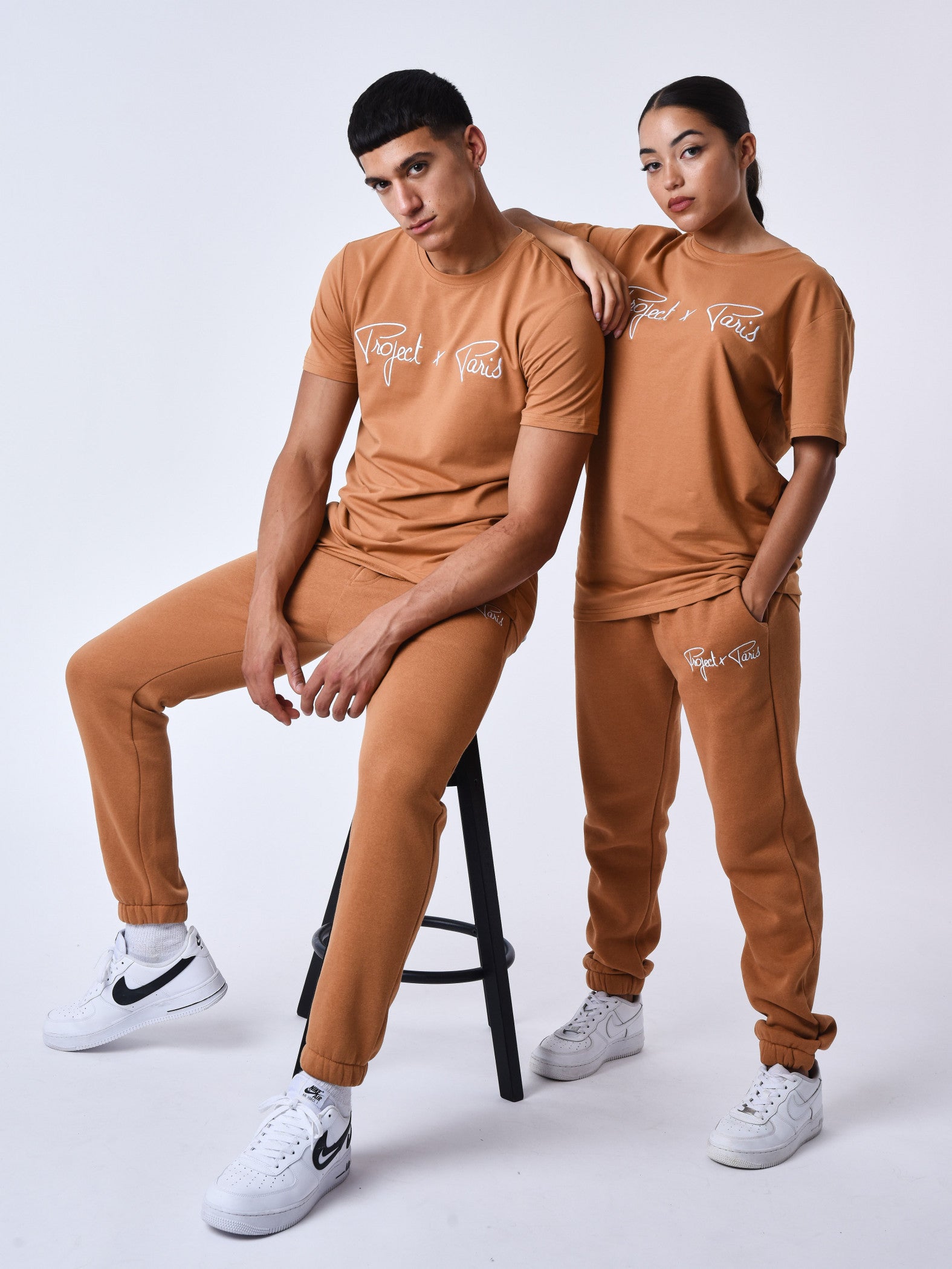 tee-shirt-basic-broderie-logo-project-x-paris-camel