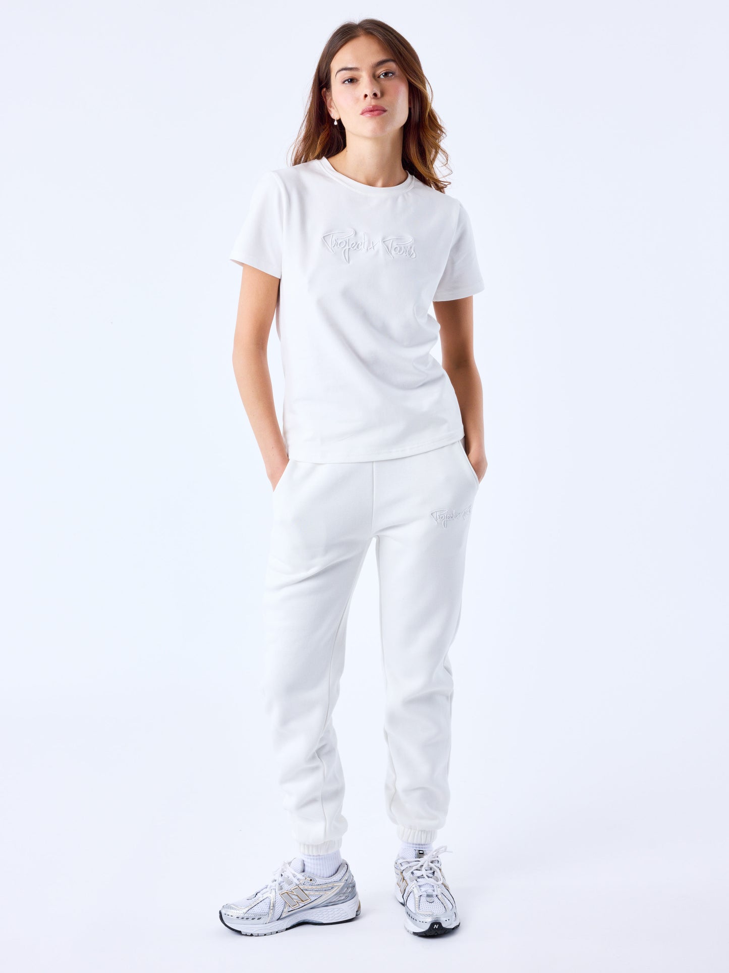 tee-shirt-basic-broderie-logo-signature-blanc-casse-blanc-casse