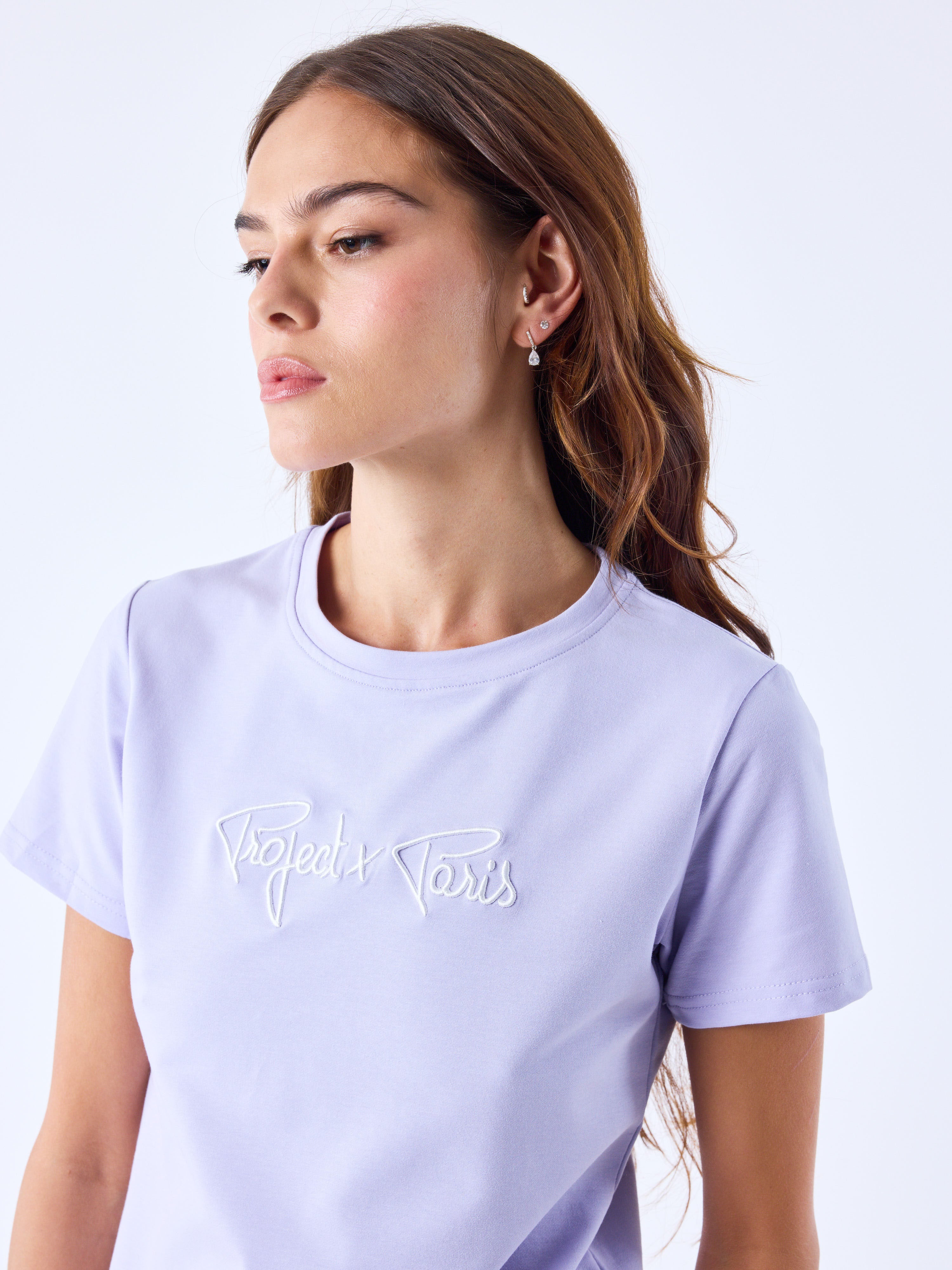 tee-shirt-basic-broderie-logo-signature-purple-heather-modelshot