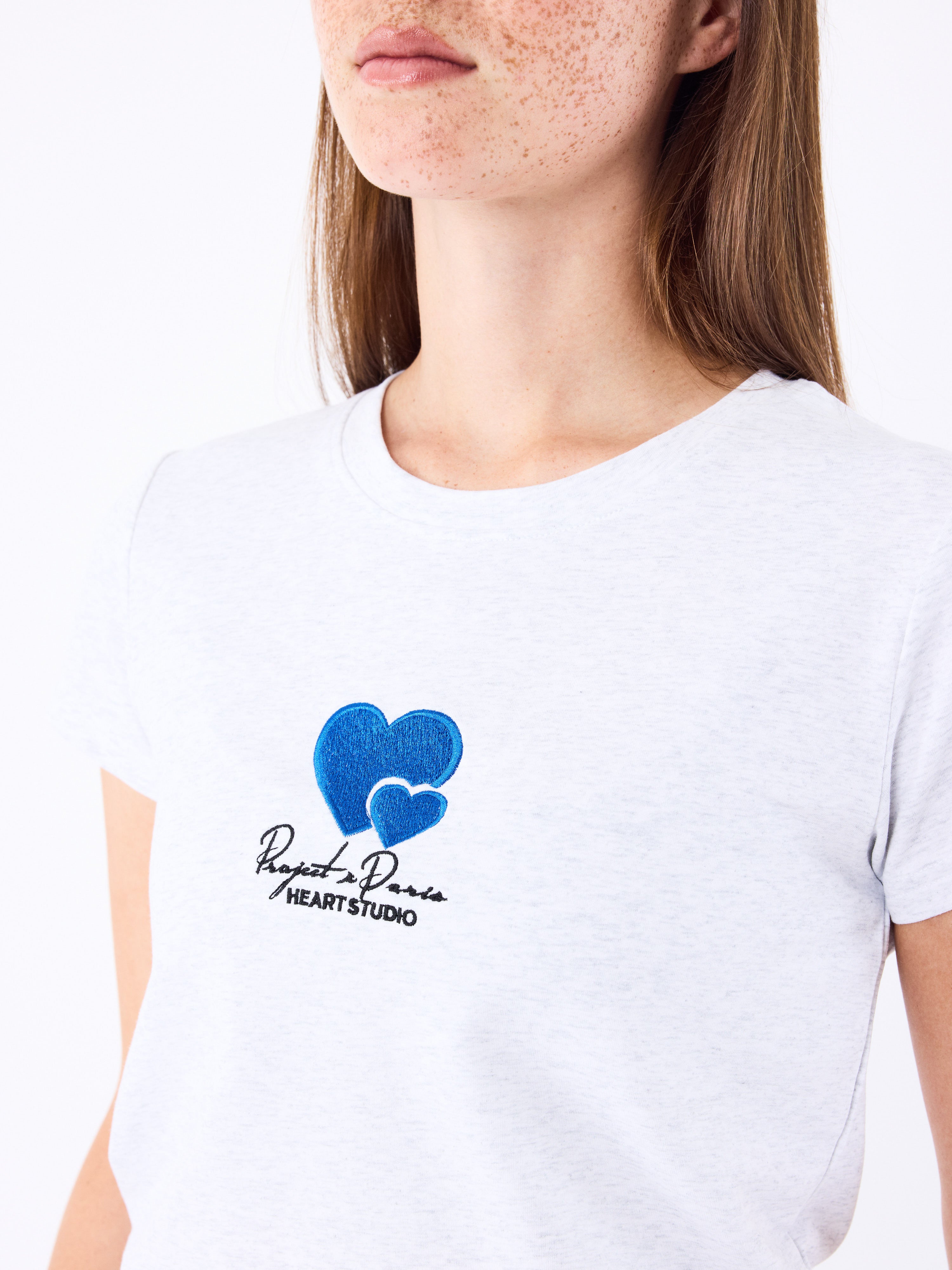 tee-shirt-broderie-cold-hearts-5077-gris-clair