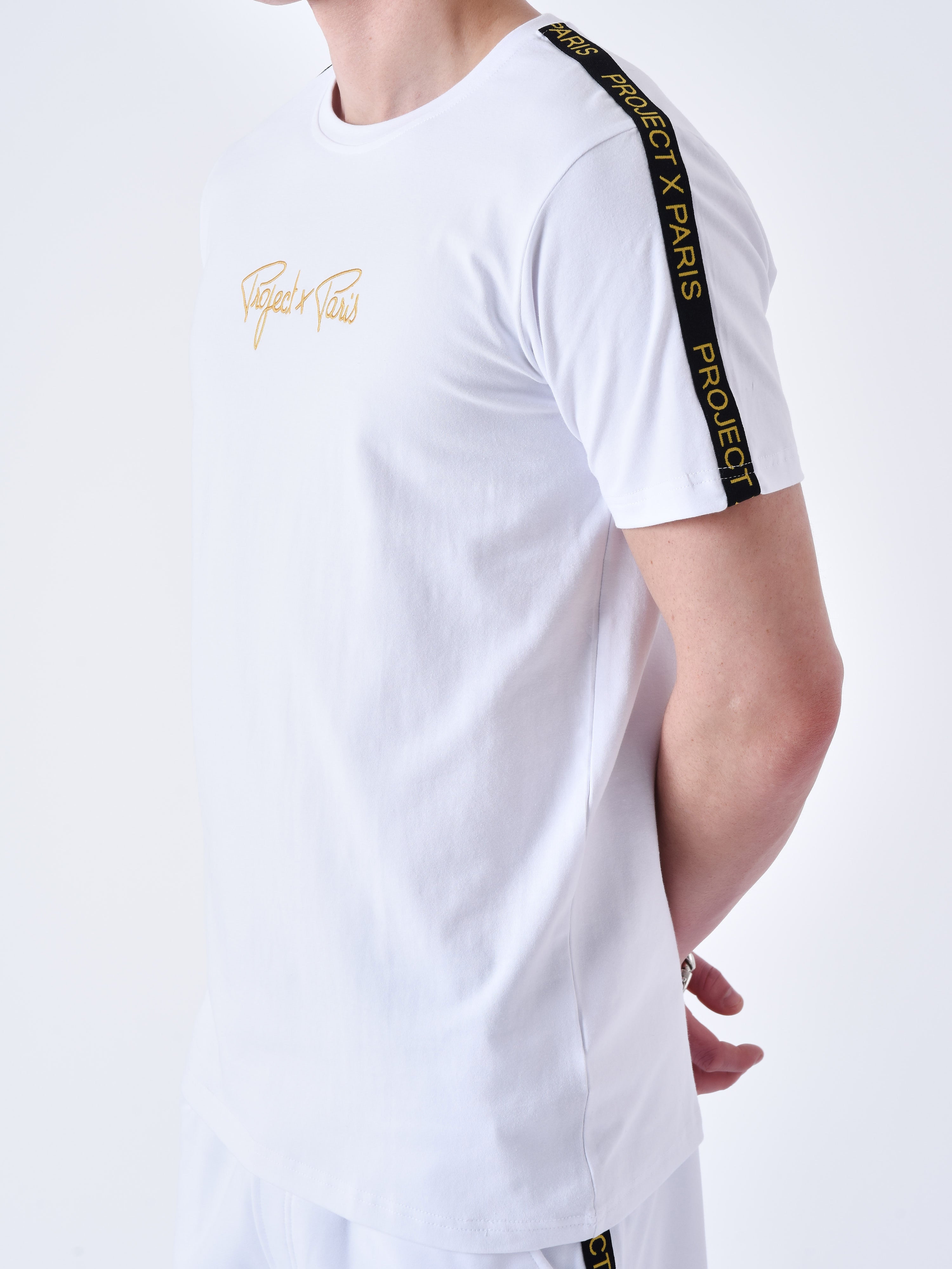 T-shirt classico con bande ricamate sulle spalle-5