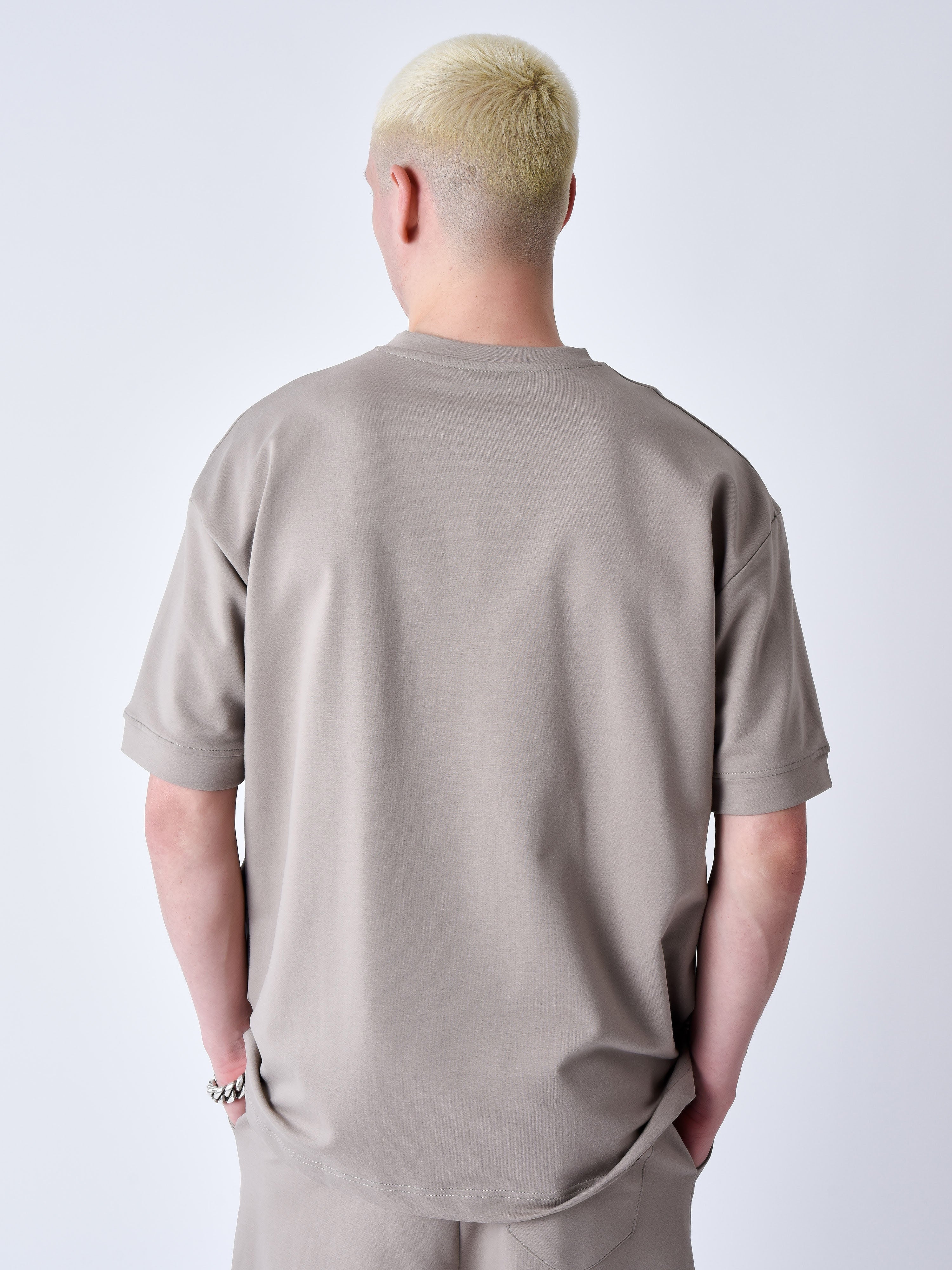 Klassisk T-shirt med fuld Signature logo broderi-2