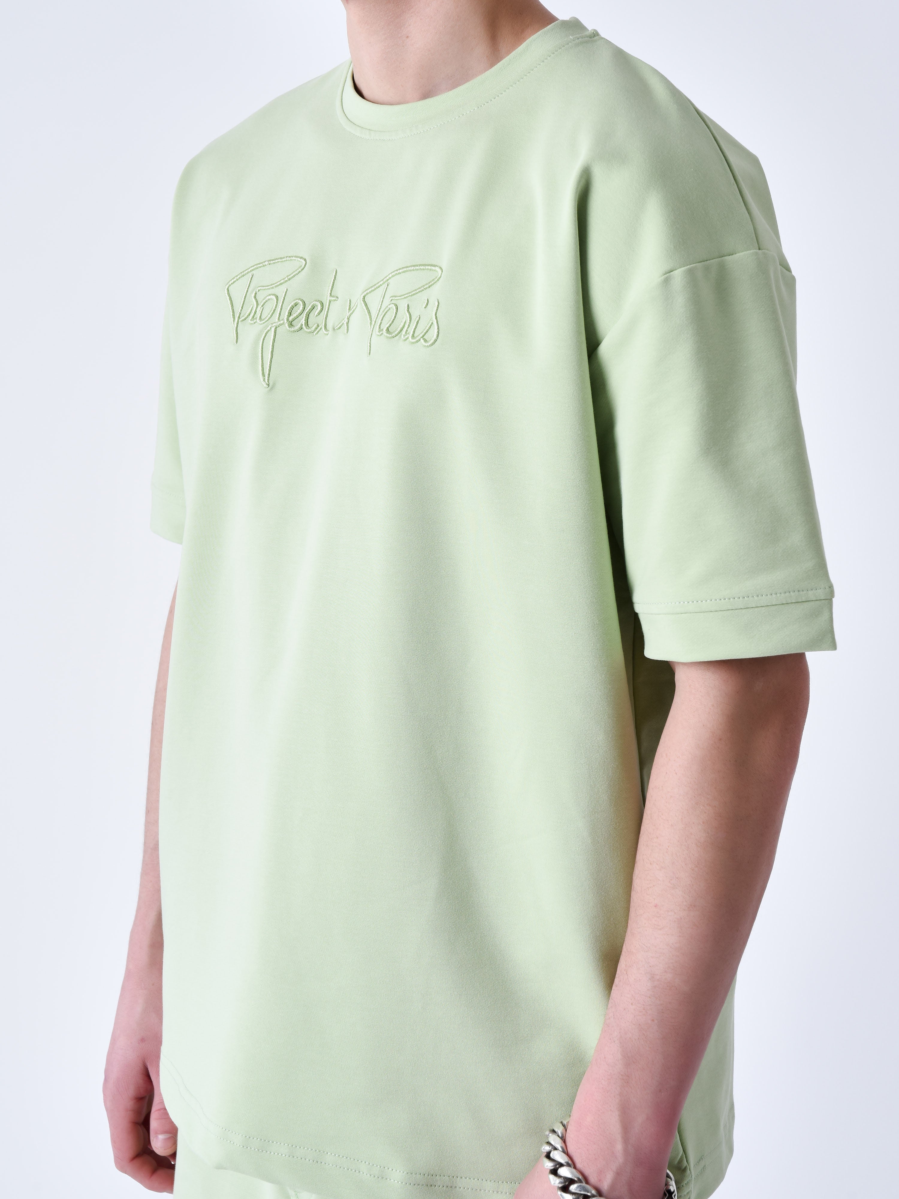 tee-shirt-classique-full-logo-broderie-essentials-pistache