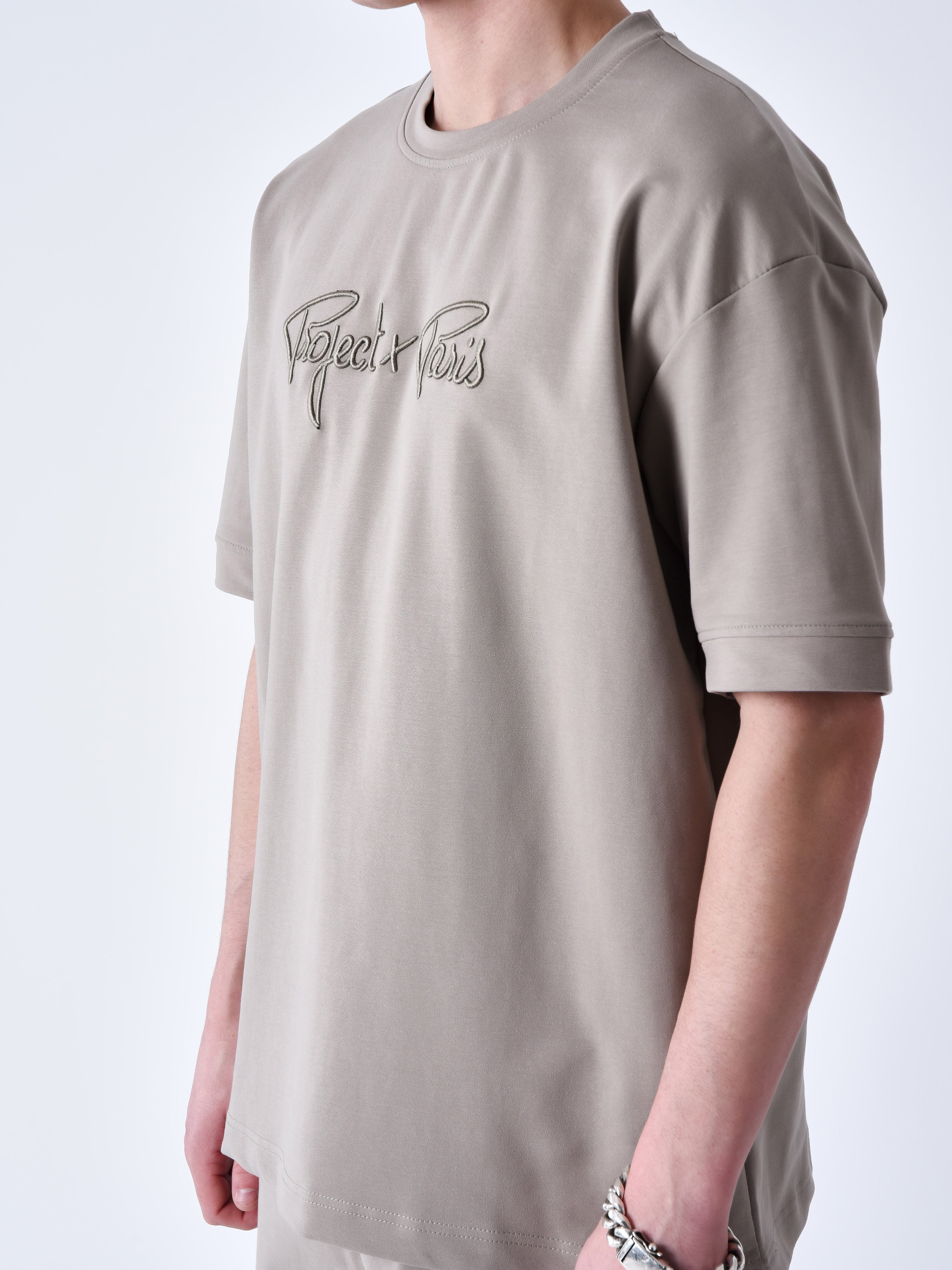 Klassisk T-shirt med fuld Signature logo broderi-4