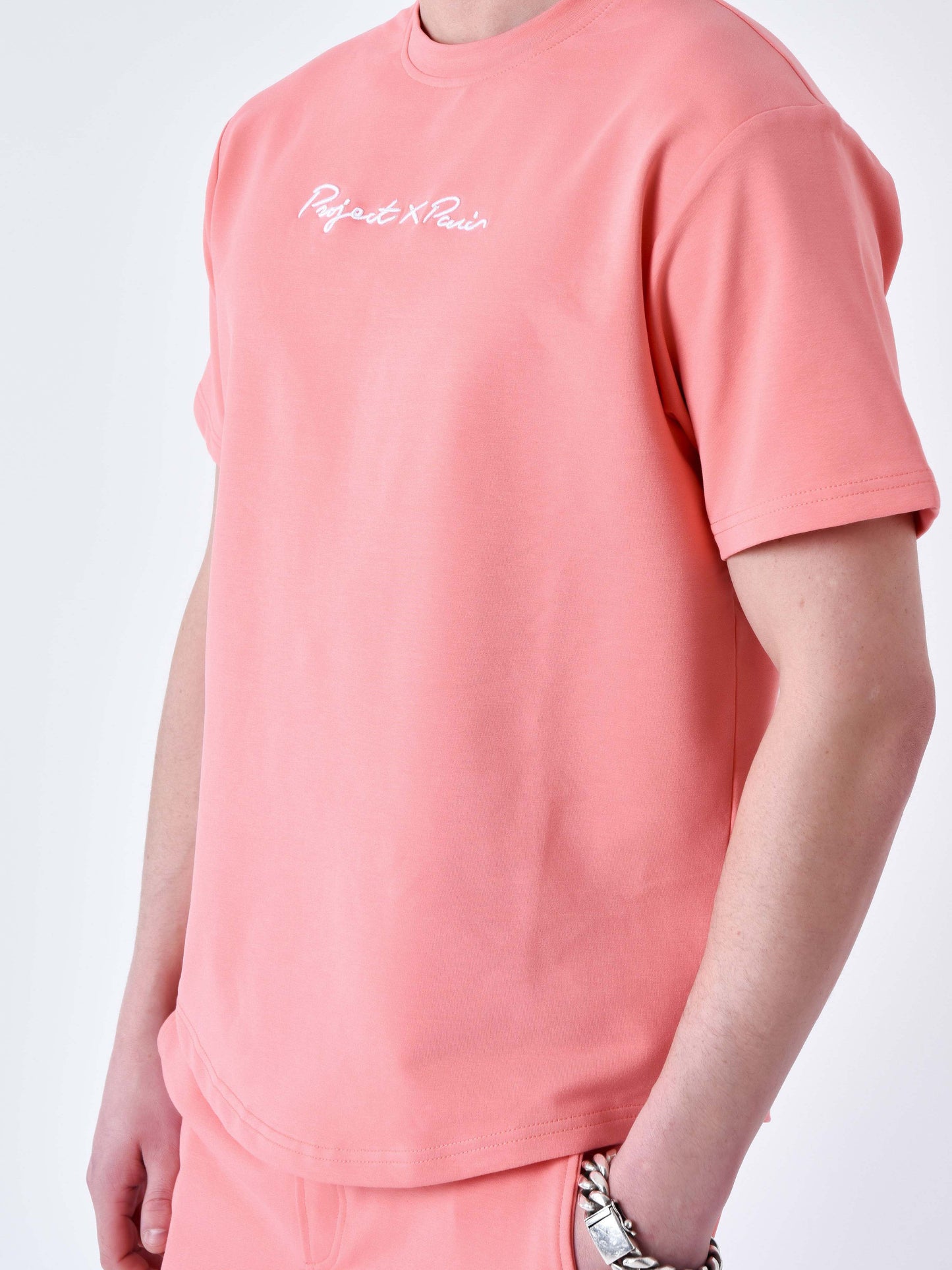 tee-shirt-classique-full-logo-broderie-rose-corail