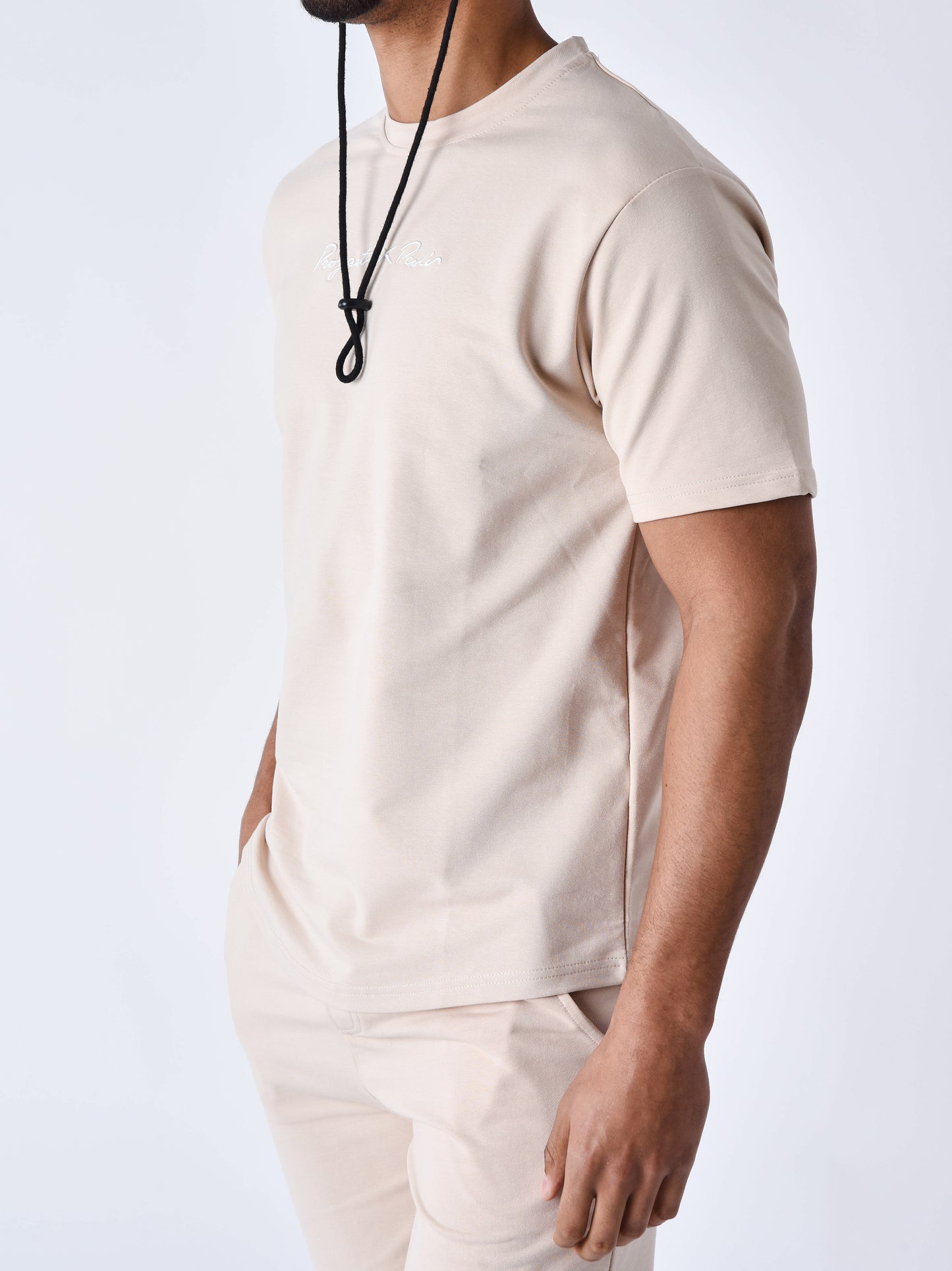 tee-shirt-classique-full-logo-broderie-beige