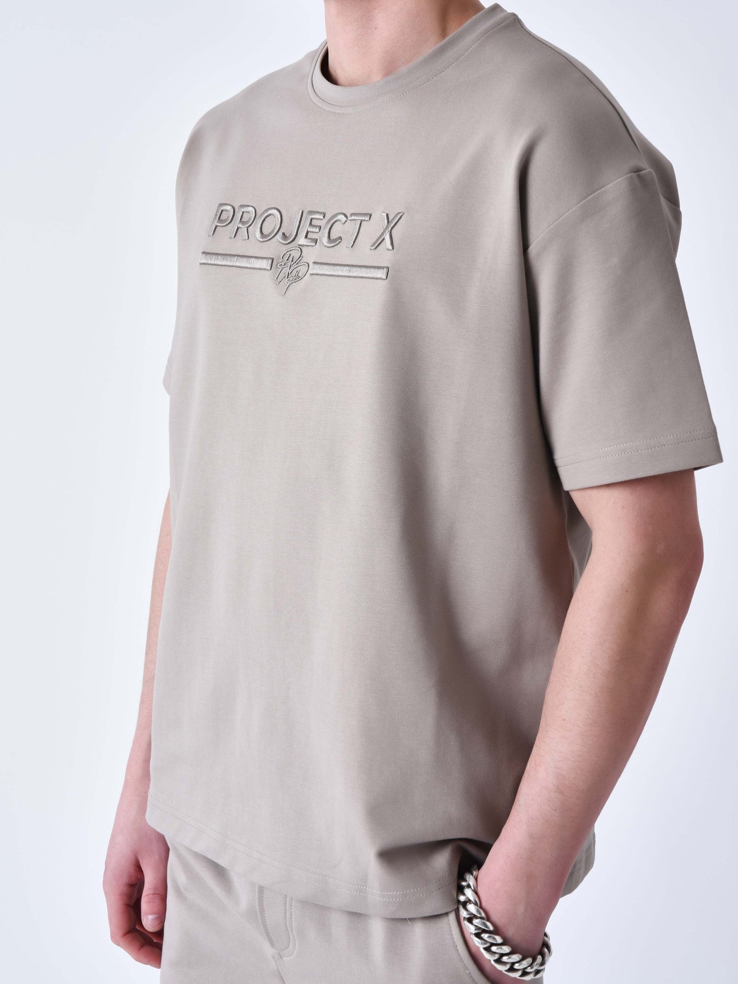 tee-shirt-classique-full-logo-broderie-4874-taupe