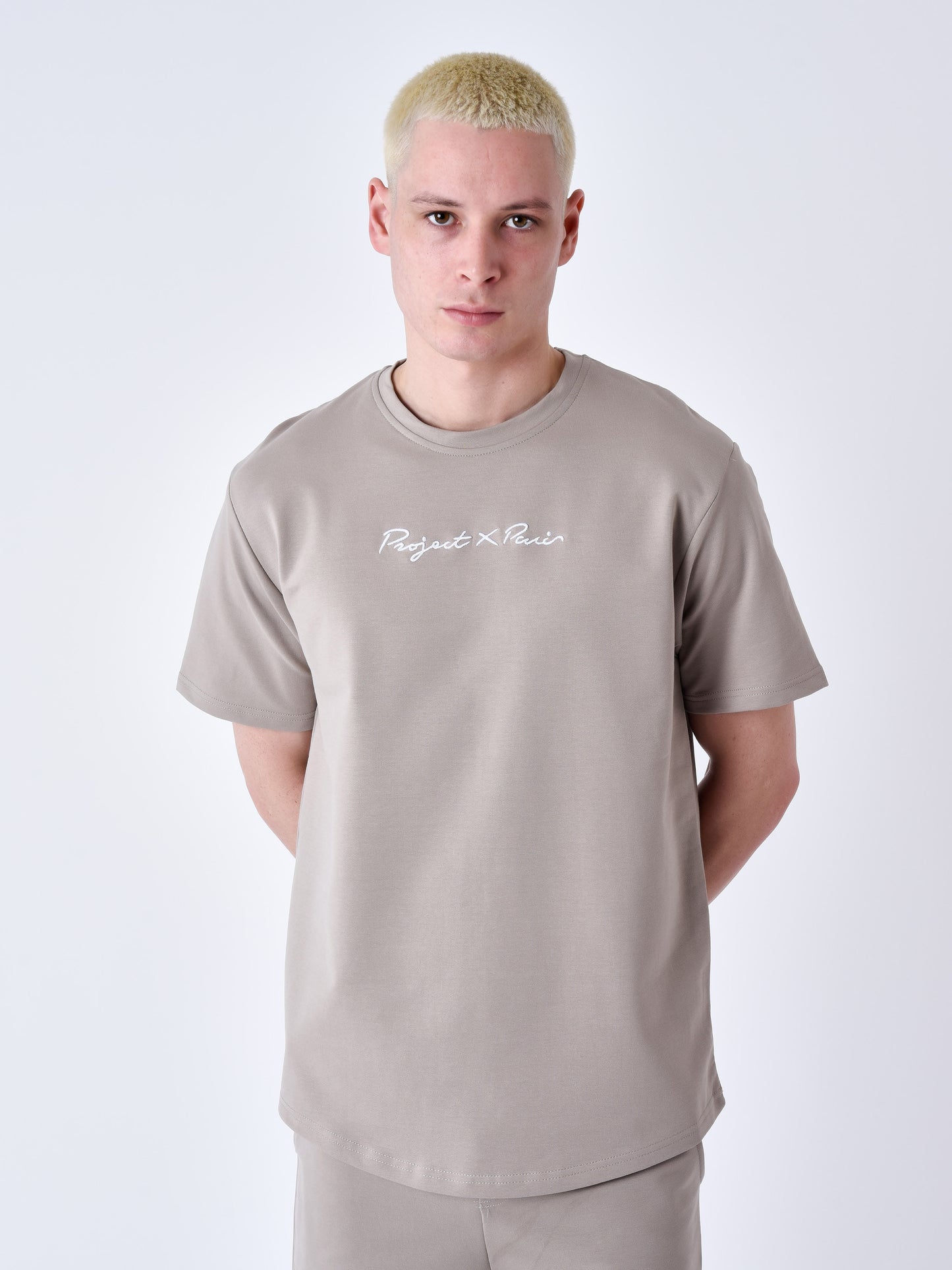 tee-shirt-classique-full-logo-broderie-taupe