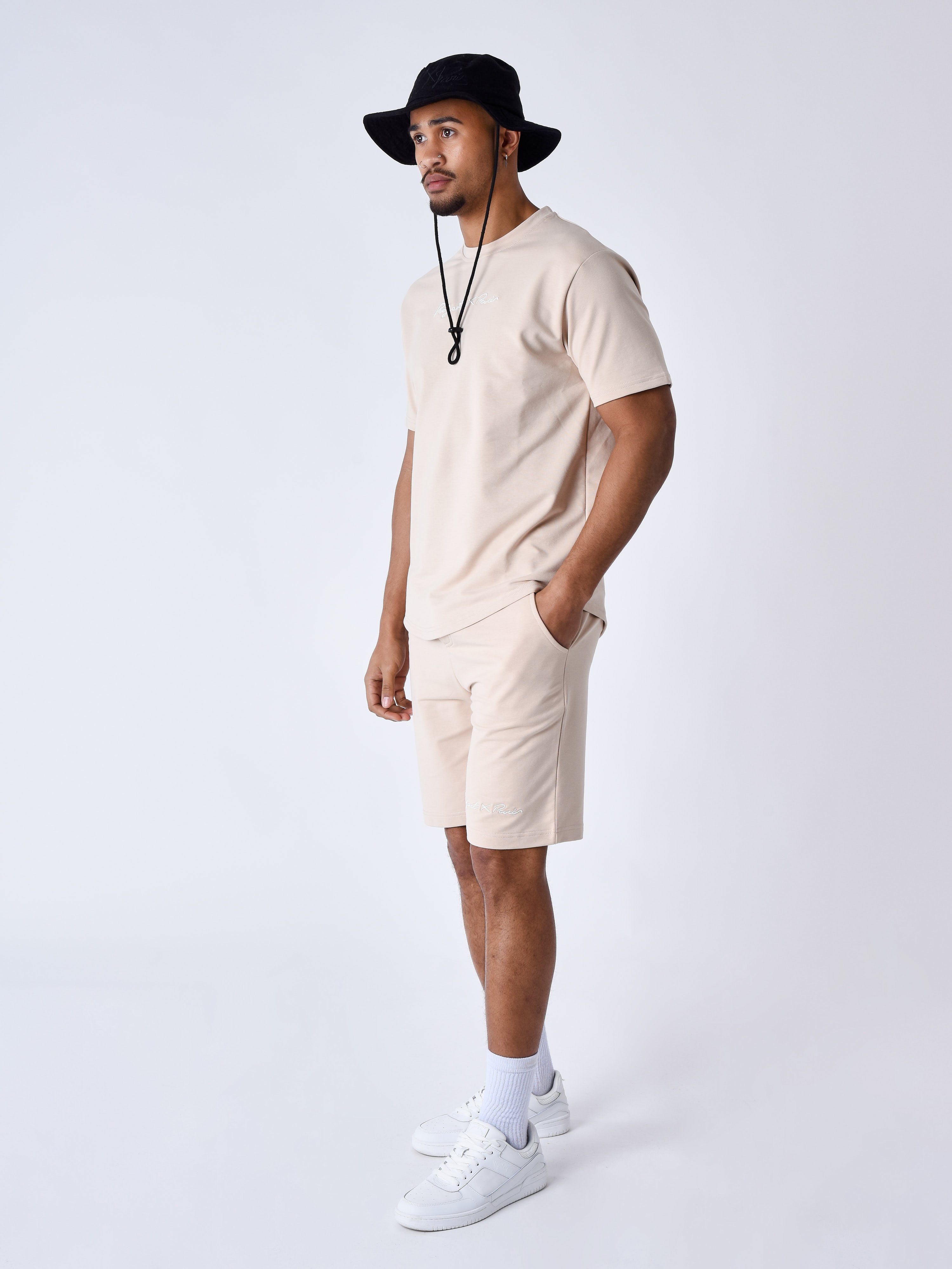 tee-shirt-classique-full-logo-broderie-beige