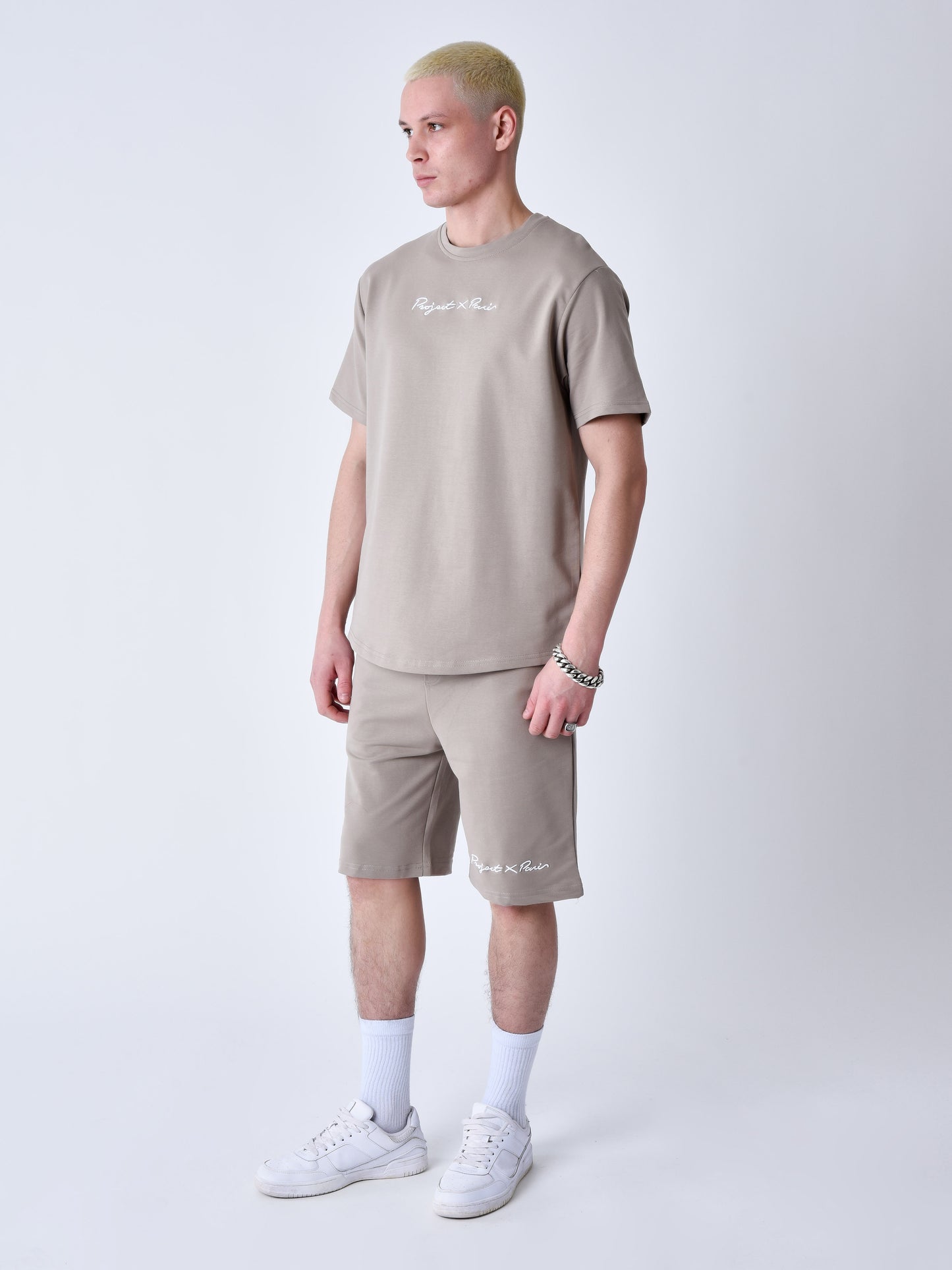 tee-shirt-classique-full-logo-broderie-taupe