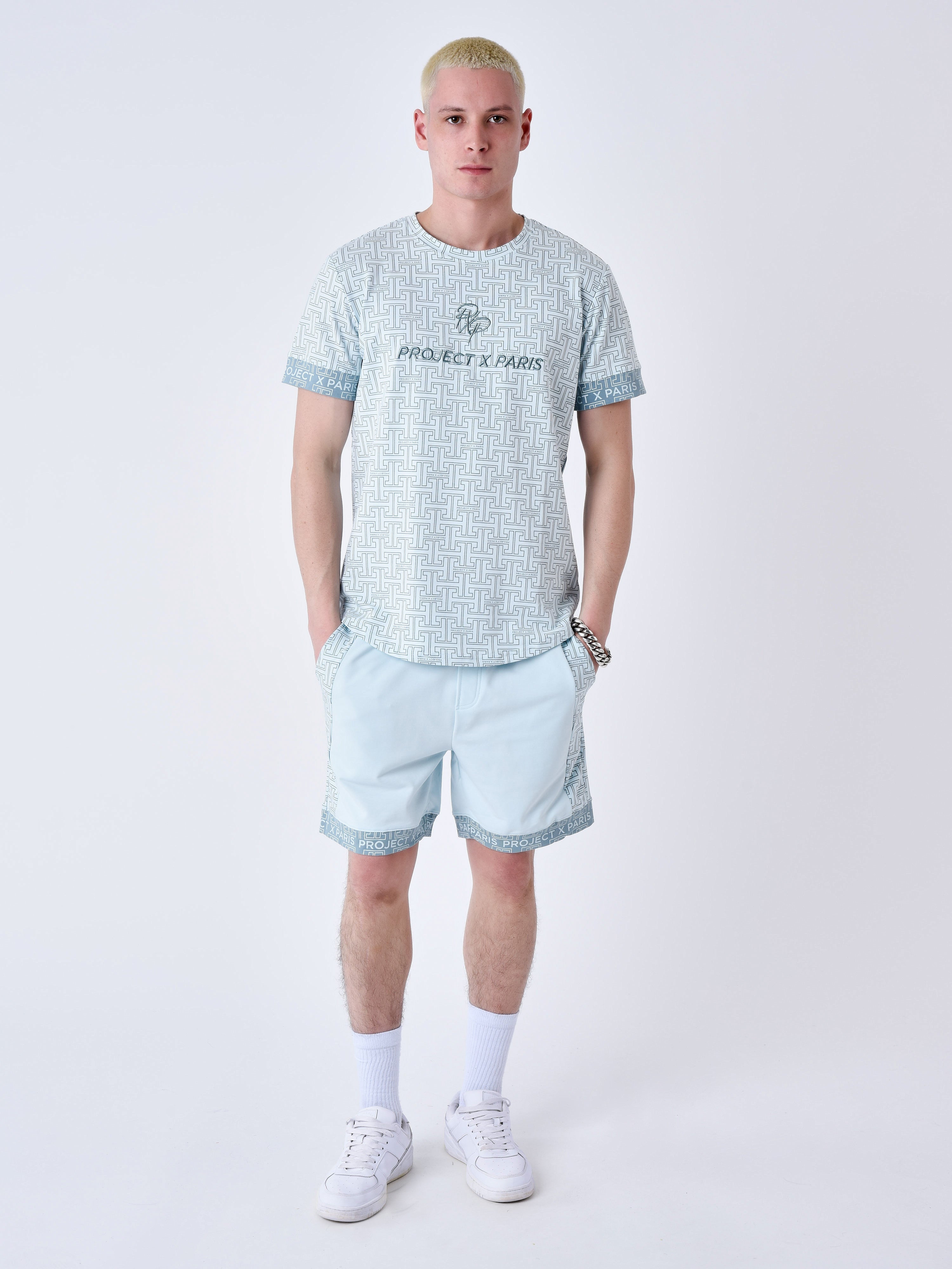 tee-shirt-imprime-labyrinthe-ice-blue-modelshot