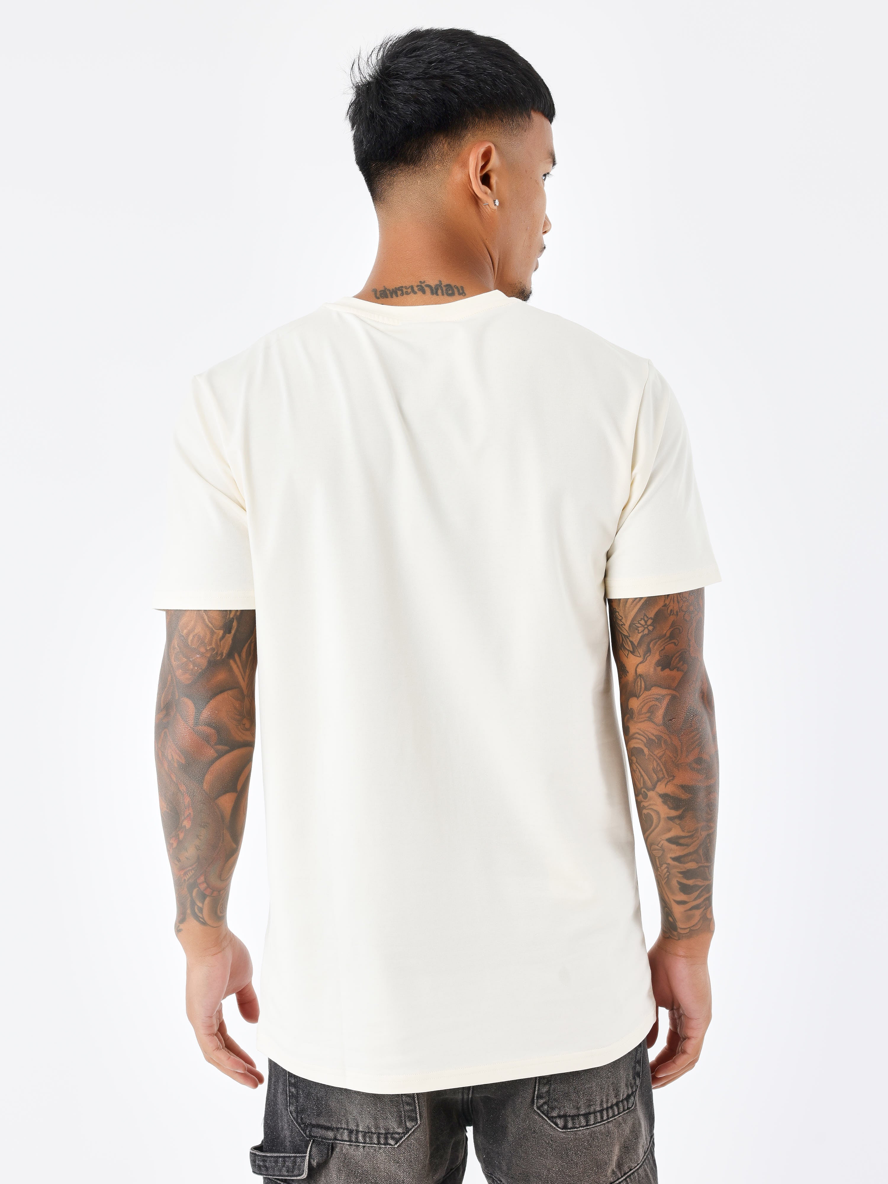 tee-shirt-logote-craie-modelshot
