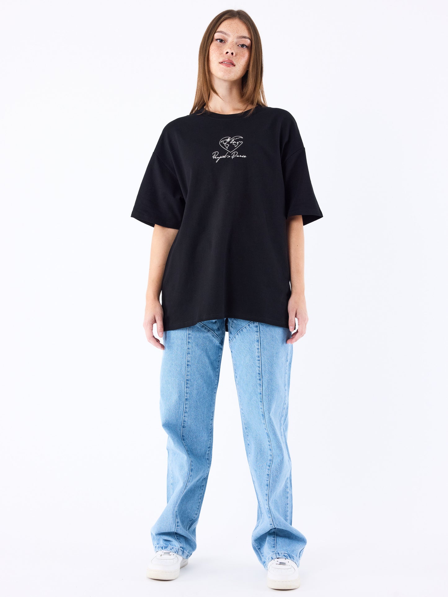 tee-shirt-motif-coeurmonde-5076-noir